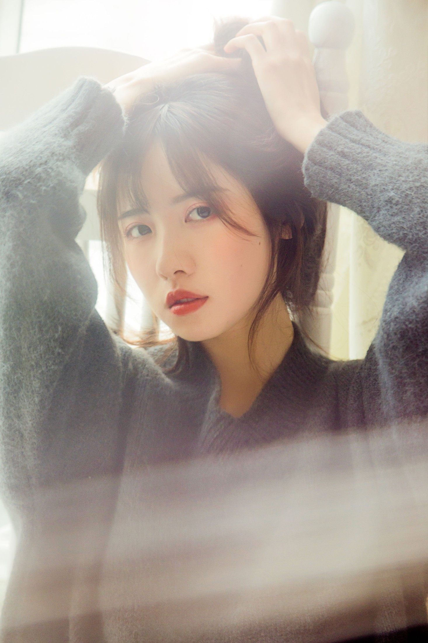 梨涡允允 – 《空白格》[23P]