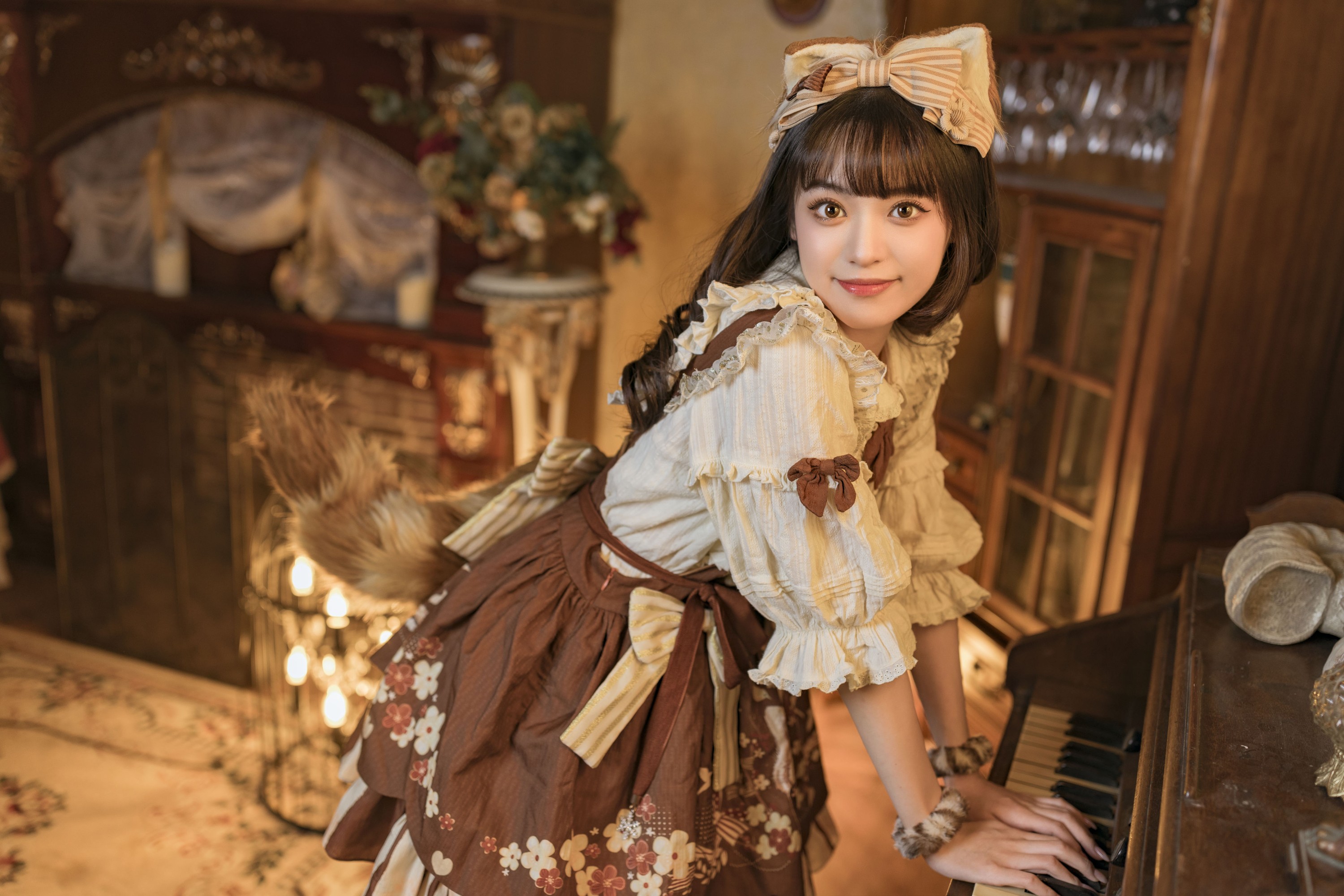 酱酱 – 《猫系少女》[22P]