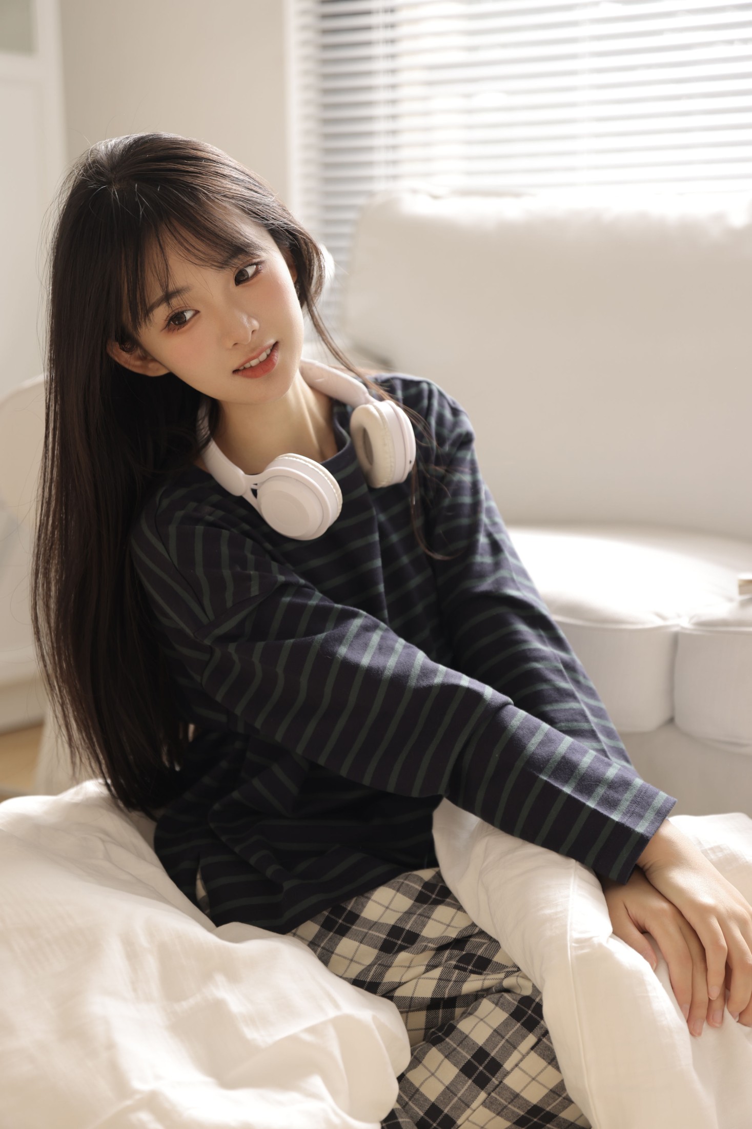 莉莉崽w – 《白色》[31P]