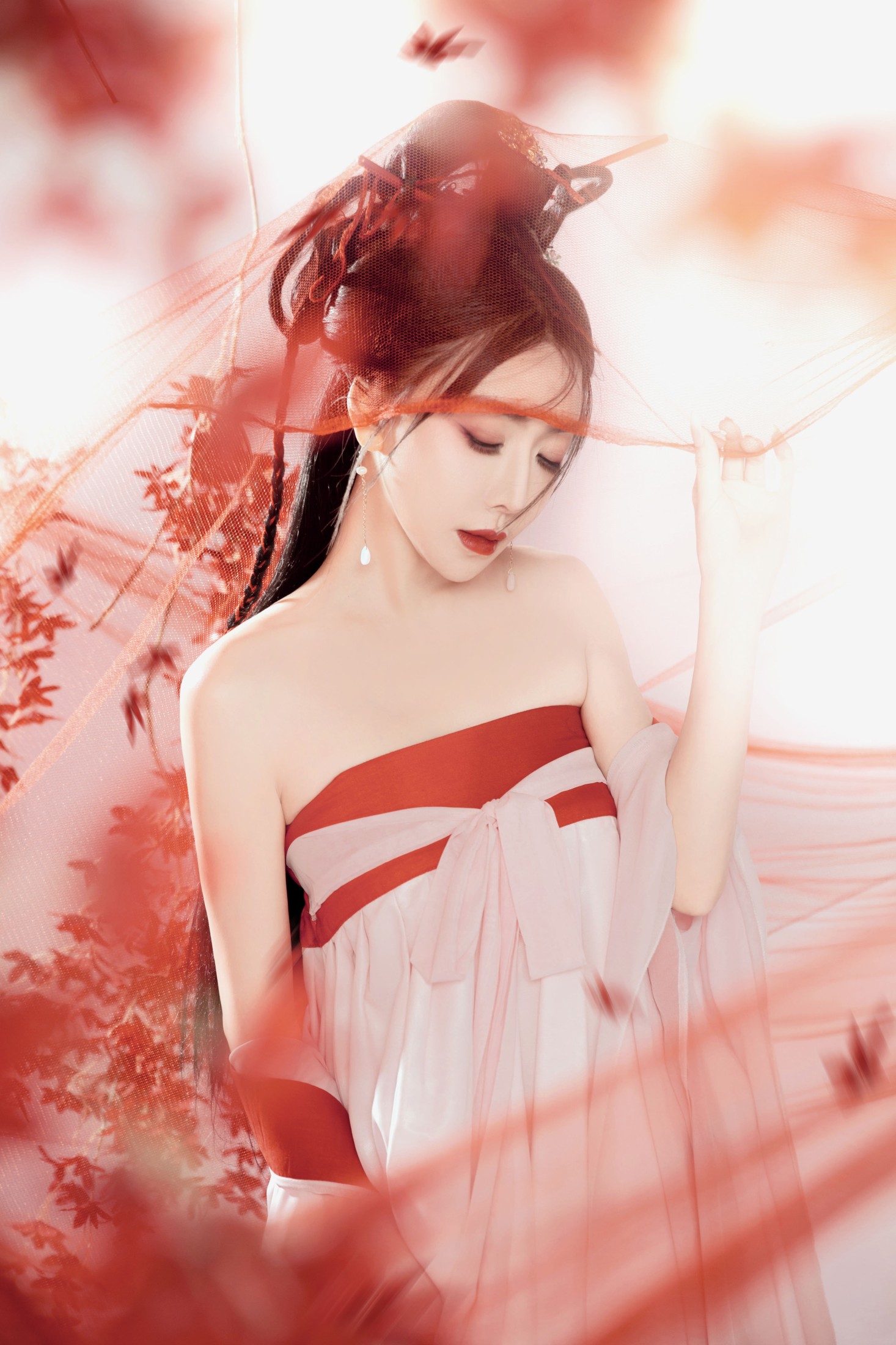 雪宝 – 《枫叶飘红》[22P]