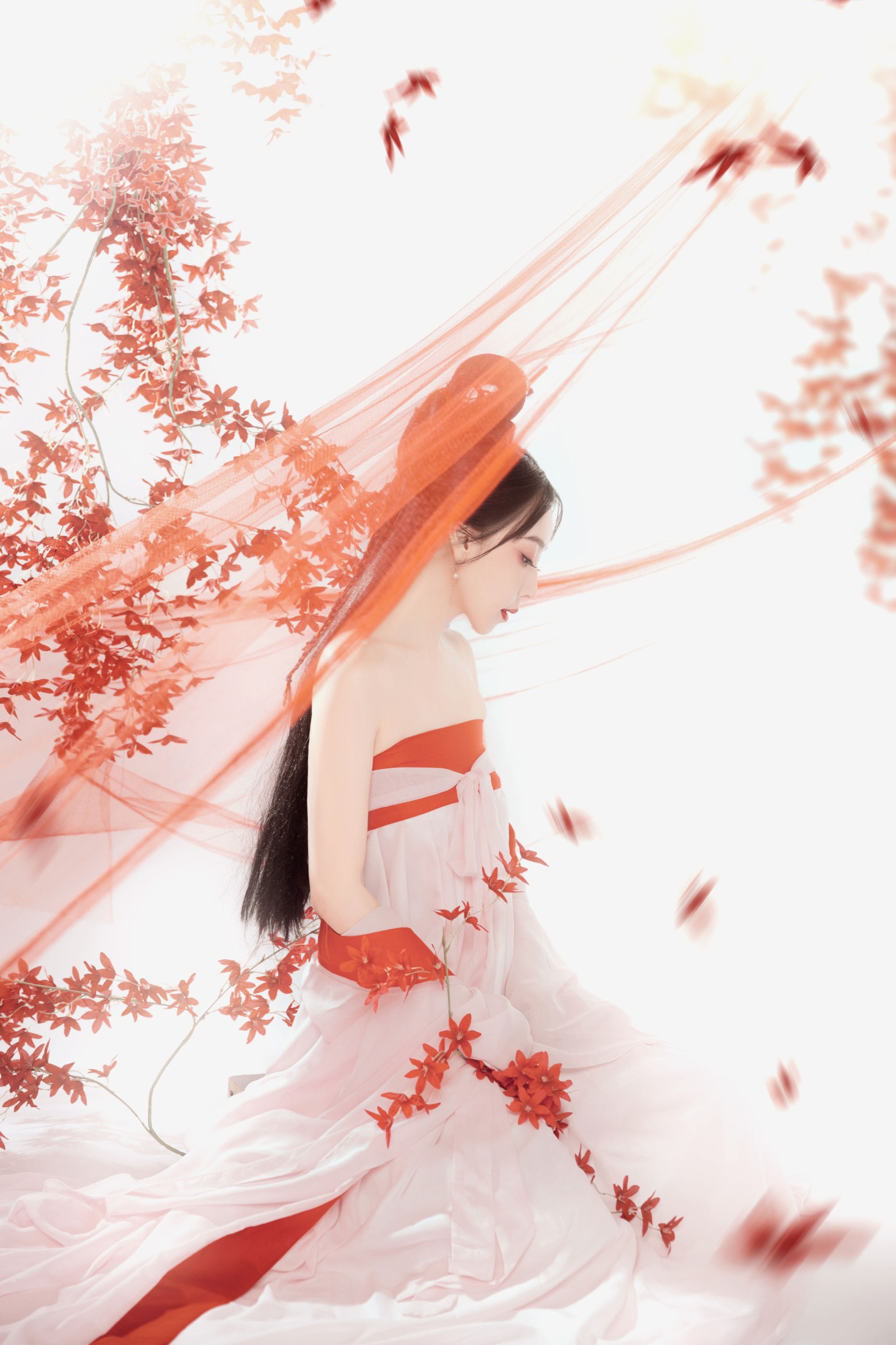 雪宝 – 《枫叶飘红》[22P]