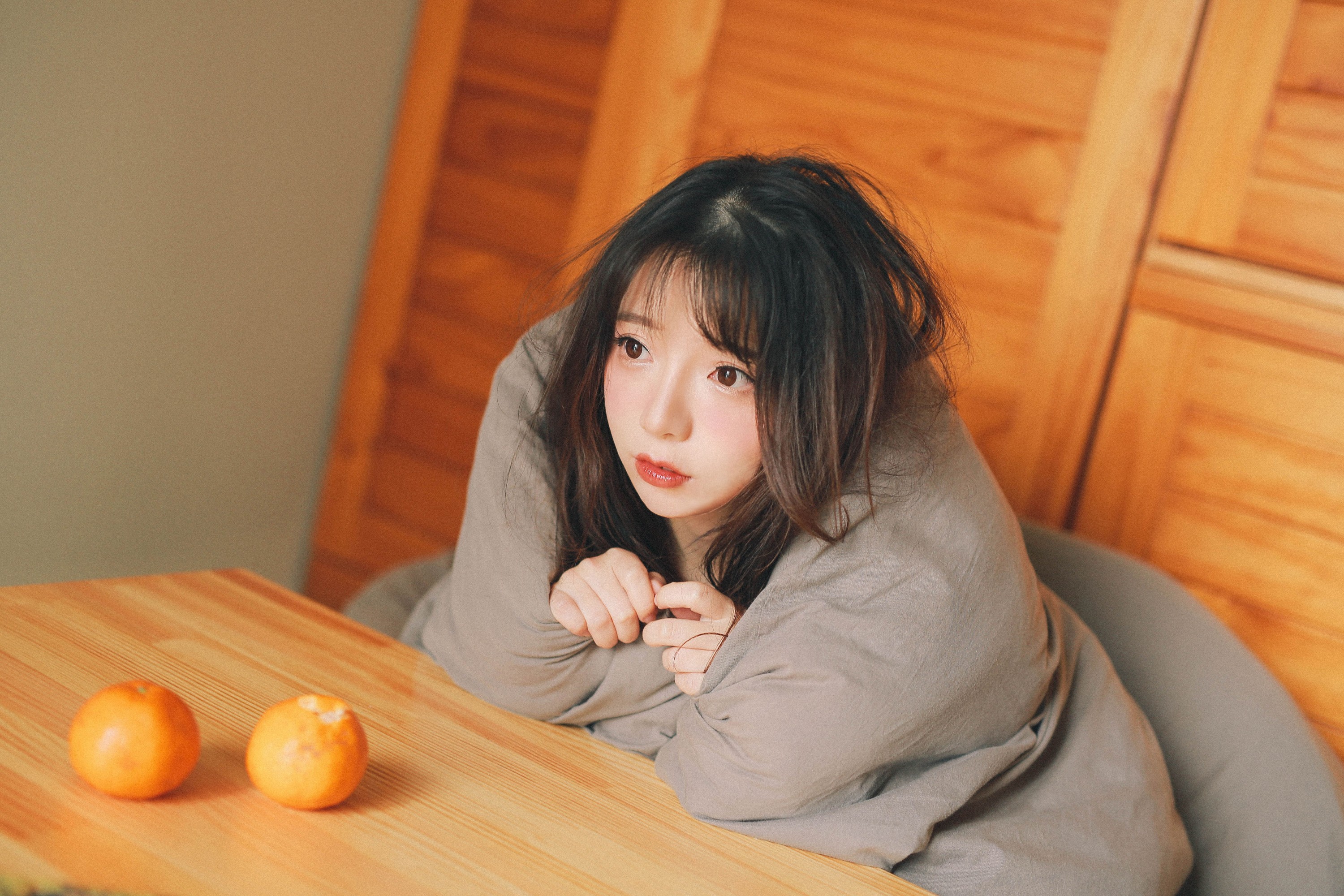 一坨王奕萌 – 《回到夏天》[24P]