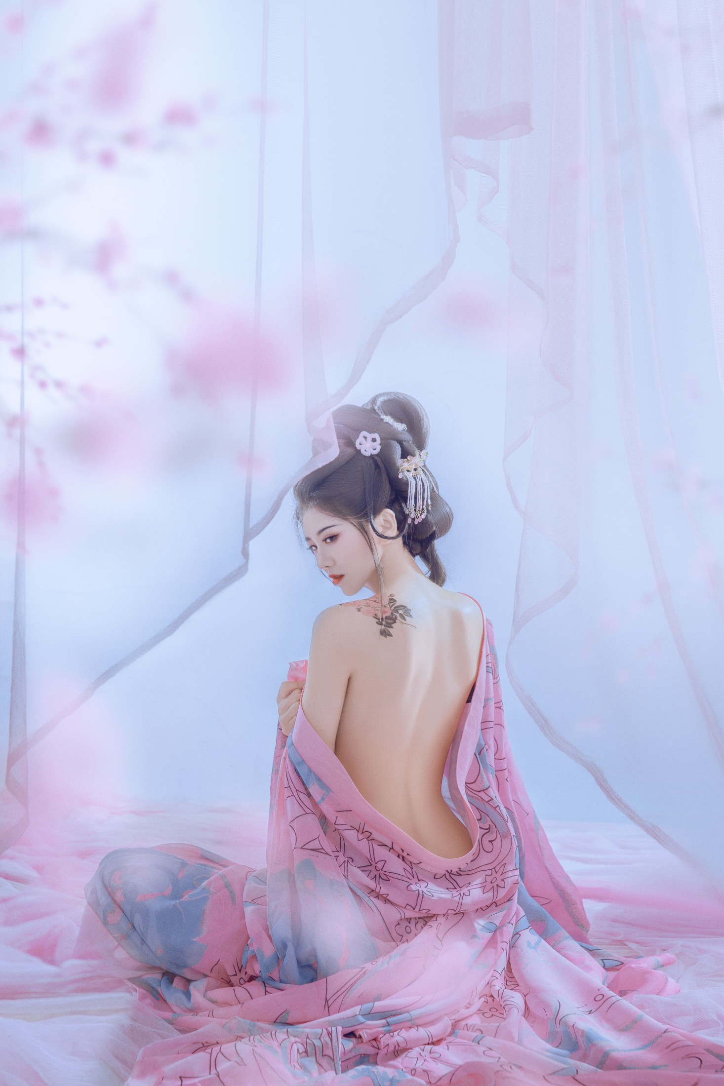芳宝 – 《芳年华月》[20P]