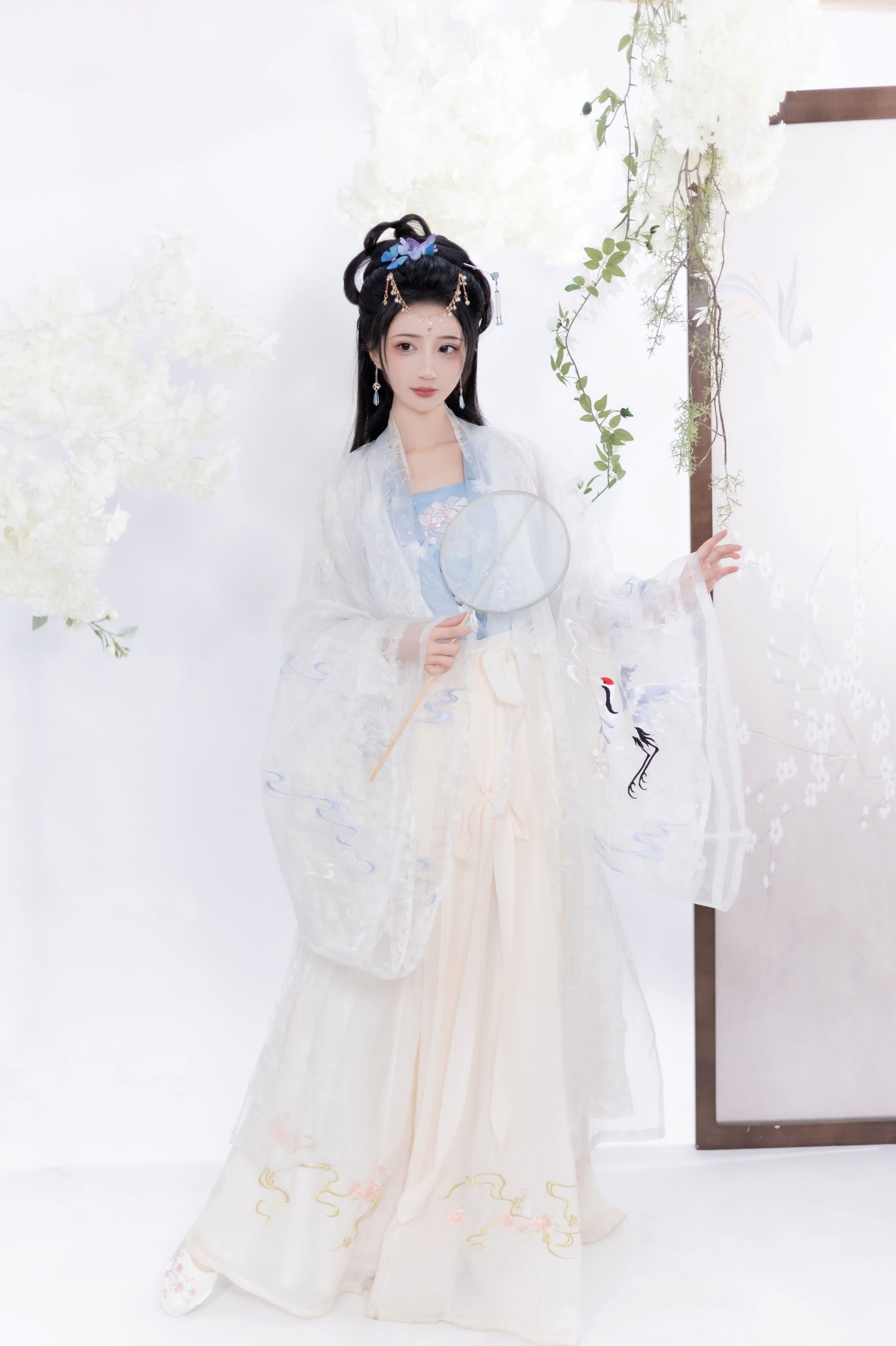 绮罗生的小苏苏 – 《梨花白》[26P]
