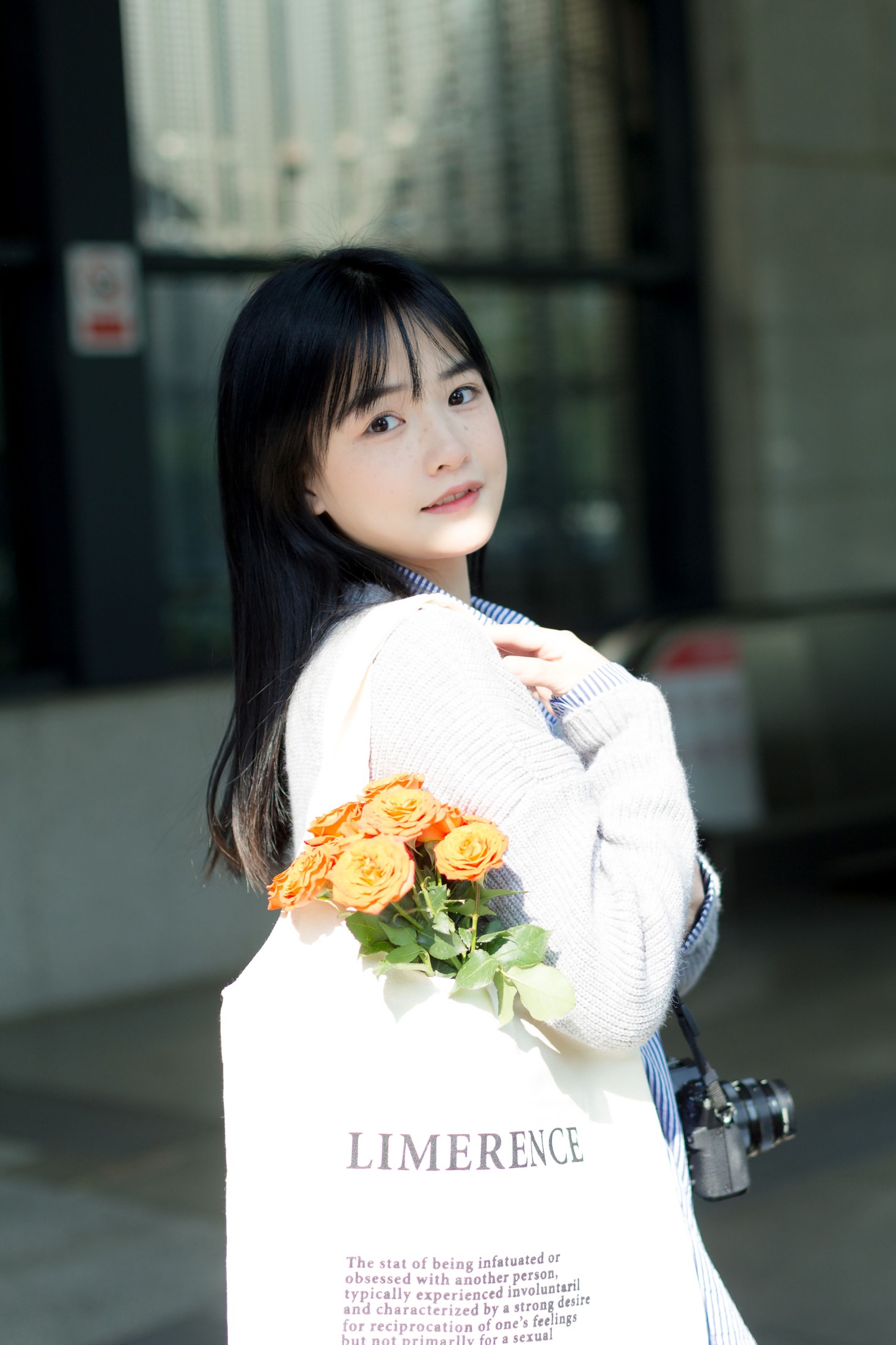 小怡妹妹cute – 《面包和鲜花》[28P]