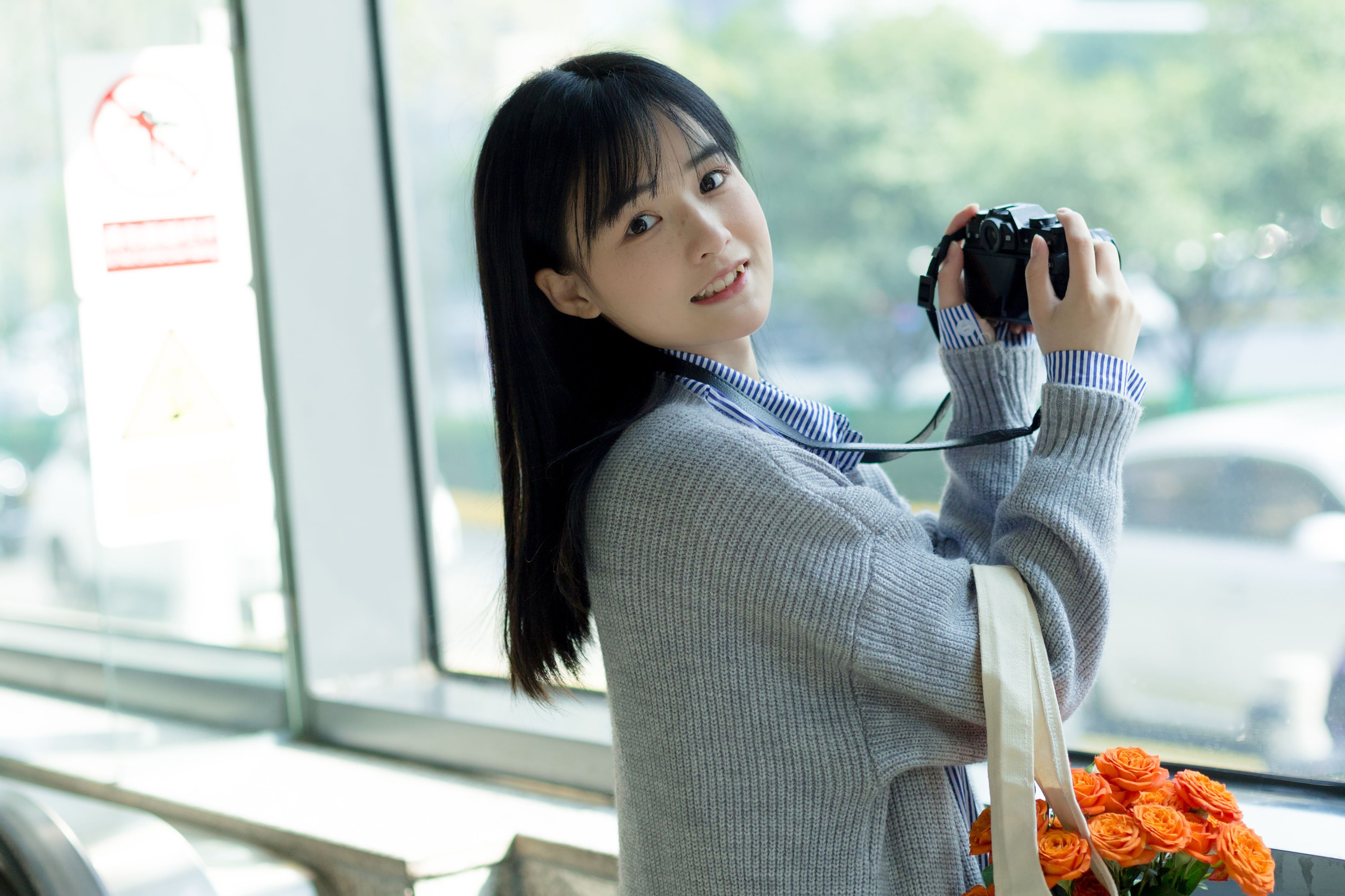 小怡妹妹cute – 《面包和鲜花》[28P]