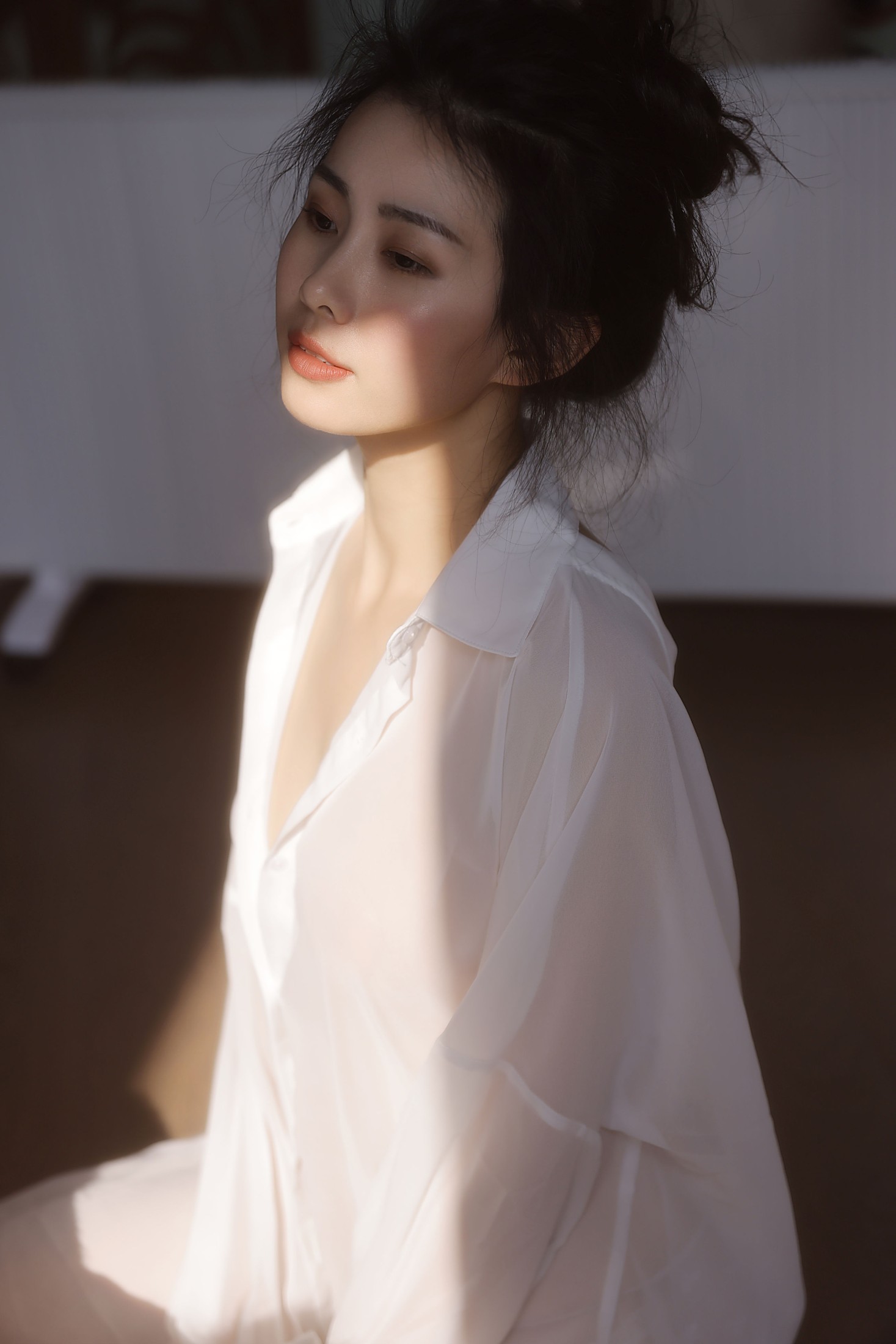 阿秦哒哒 – 《白光》[22P]