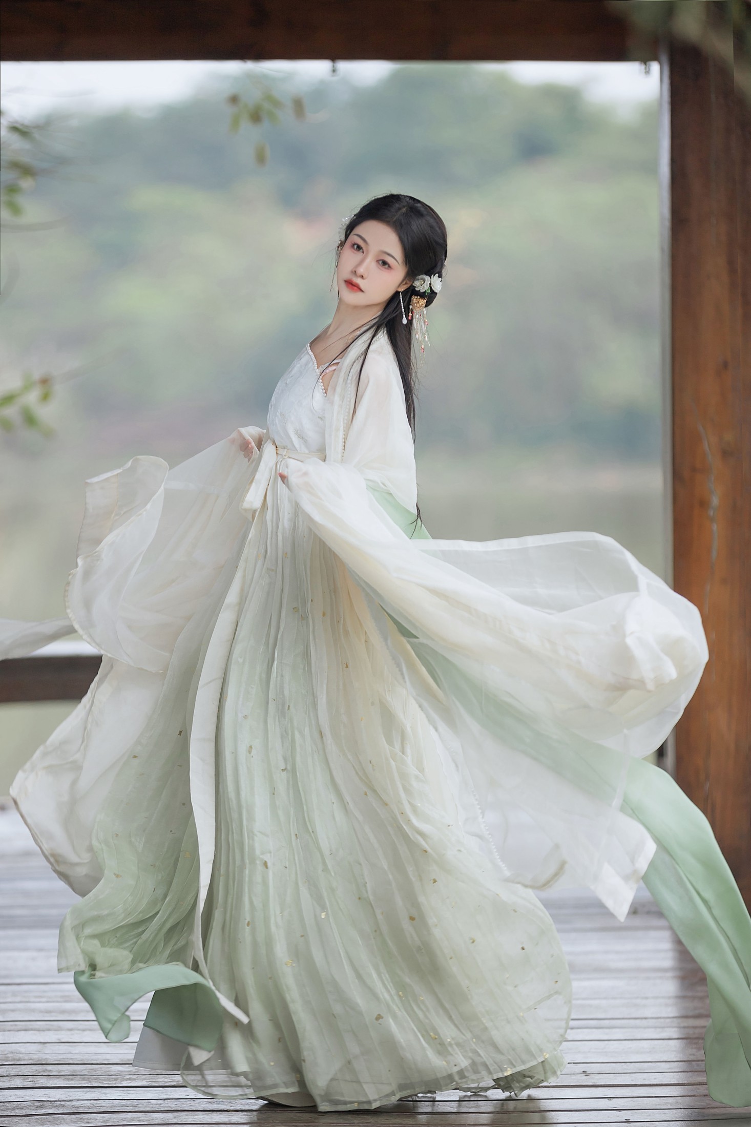 梨一依 – 《茉莉花》[22P]