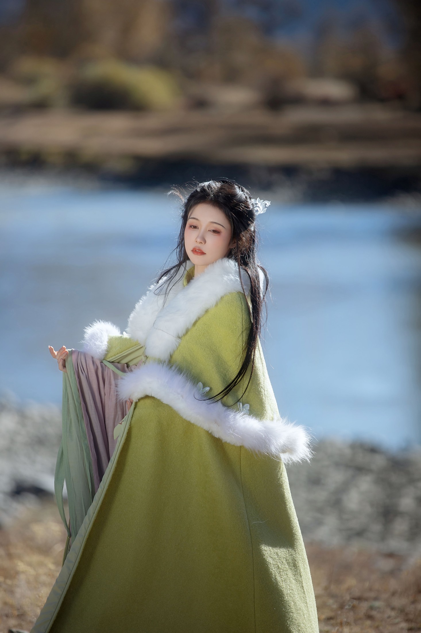 梨一依 – 《逢秋》[21P]