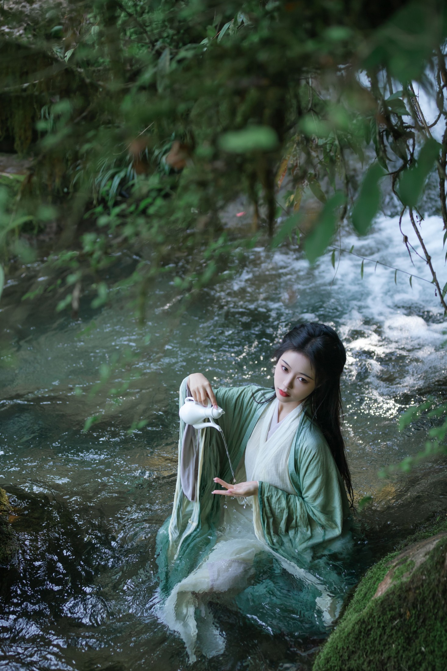梨一依 – 《青山》[25P]