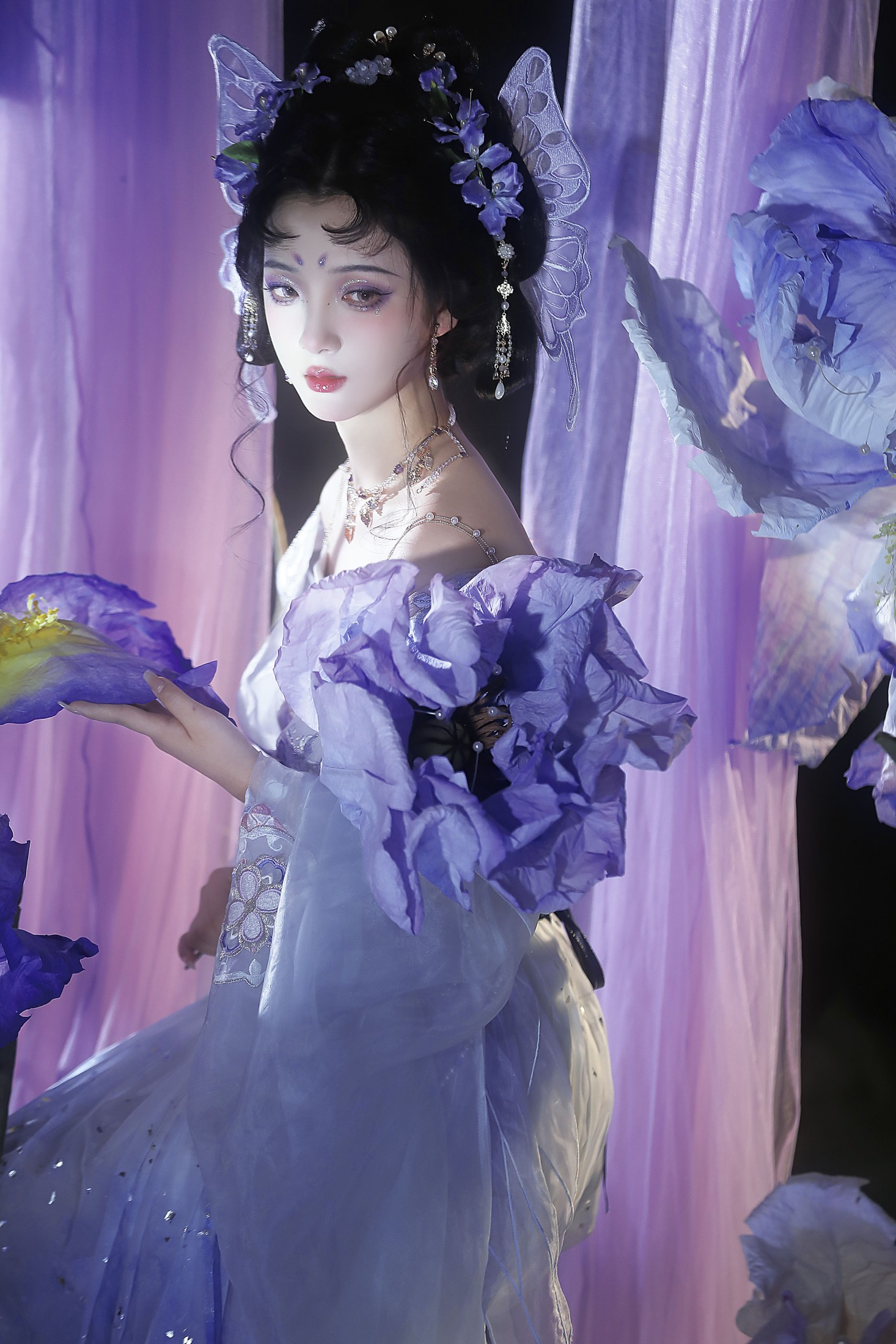 婧婧oO – 《鸢尾》[20P]