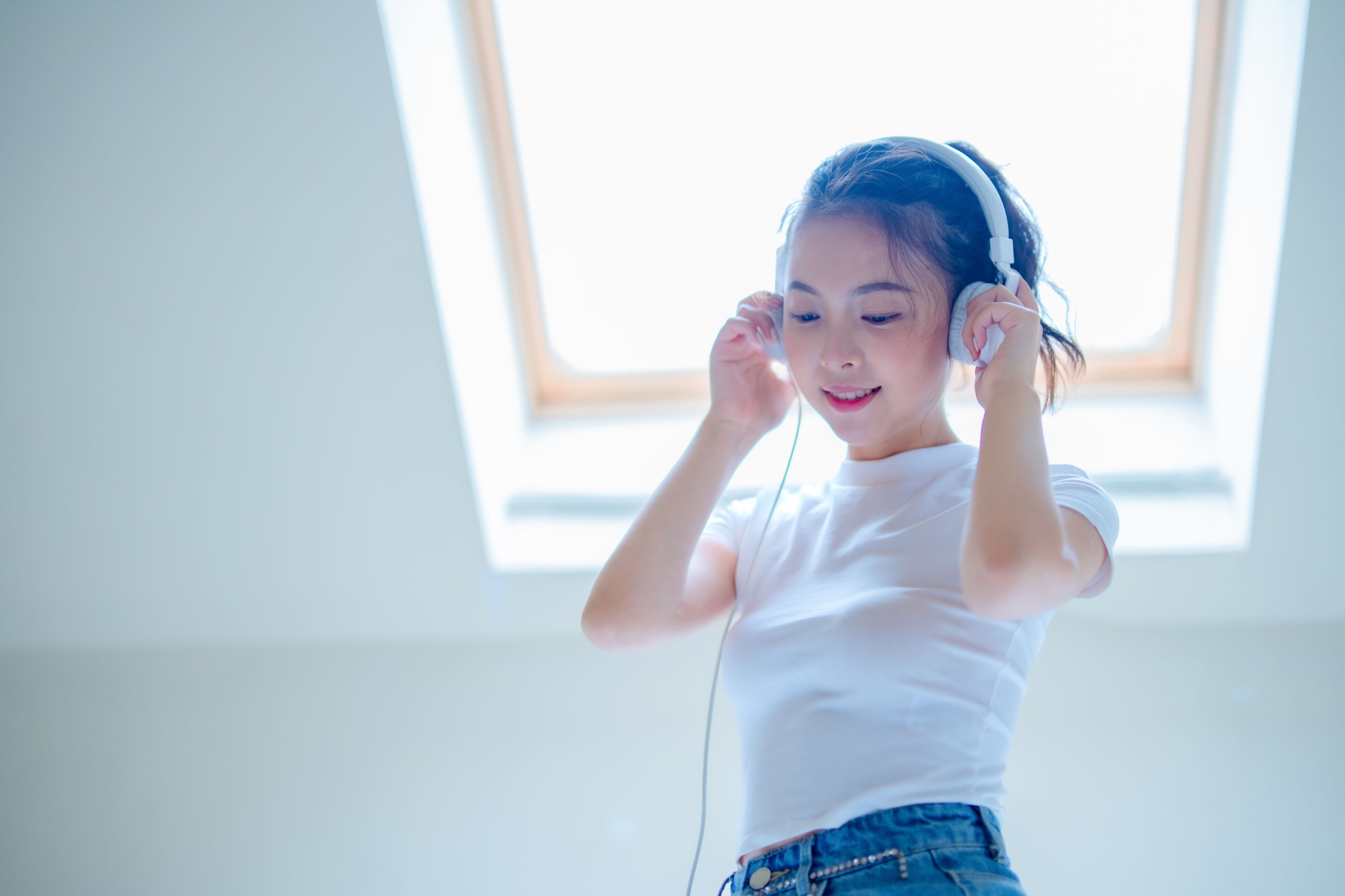 ansuya – 《元气少女》[24P]