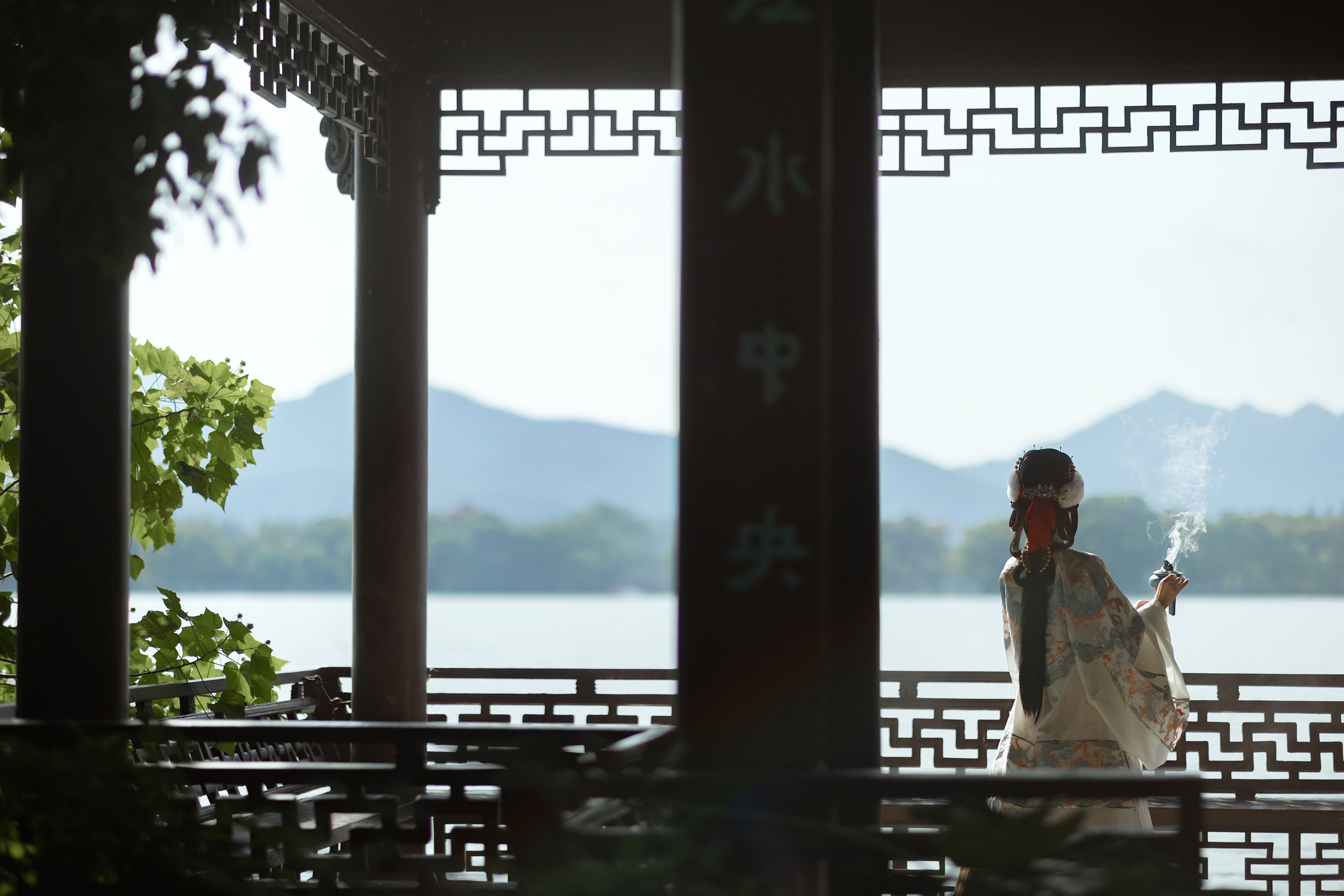 眸小妖 – 《秋游湖心亭》[52P]
