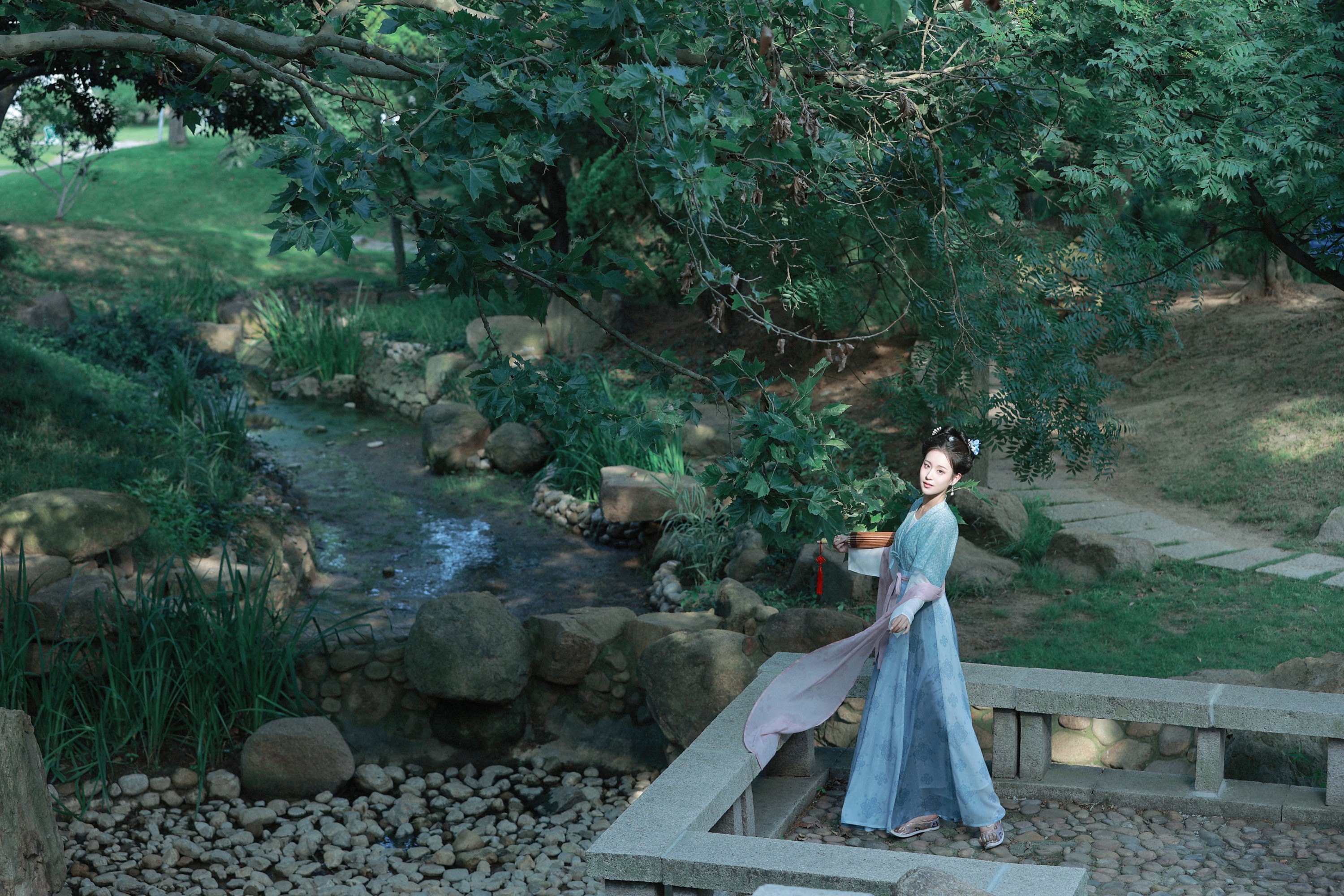 洛一 – 《如梦》[24P]