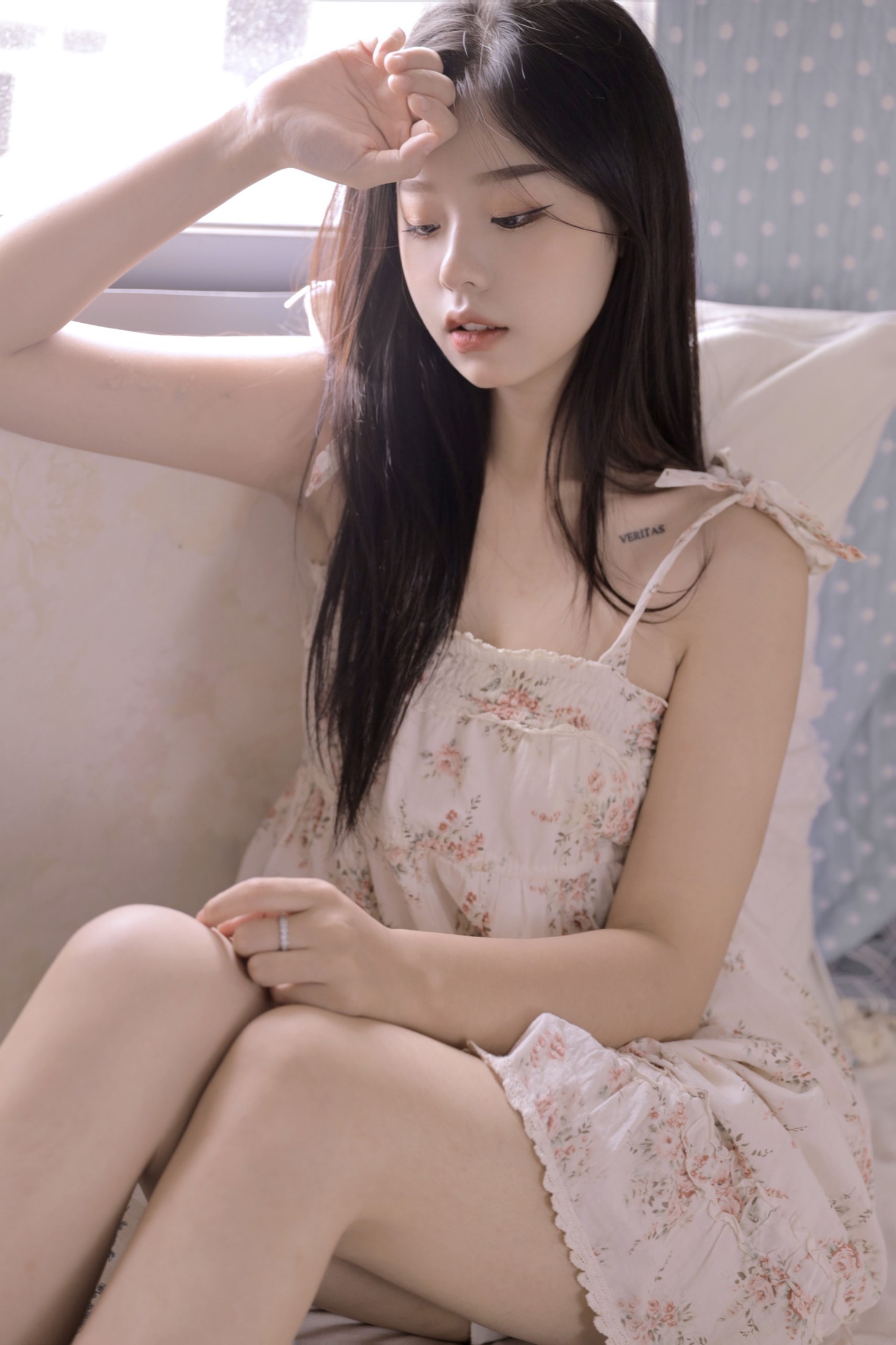 丽丽 – 《碎花女孩》[25P]