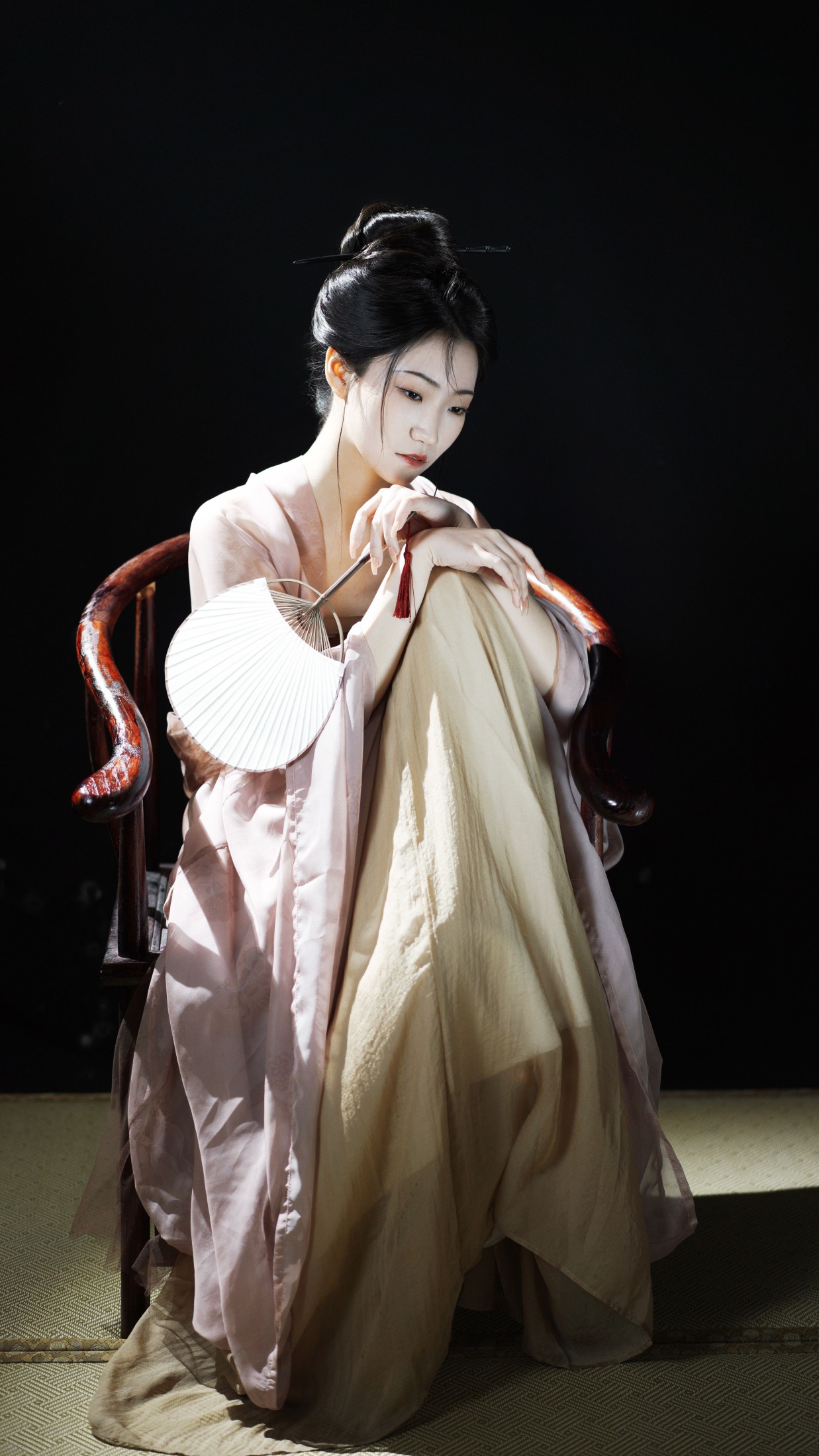 小芥末W – 《束》[27P]