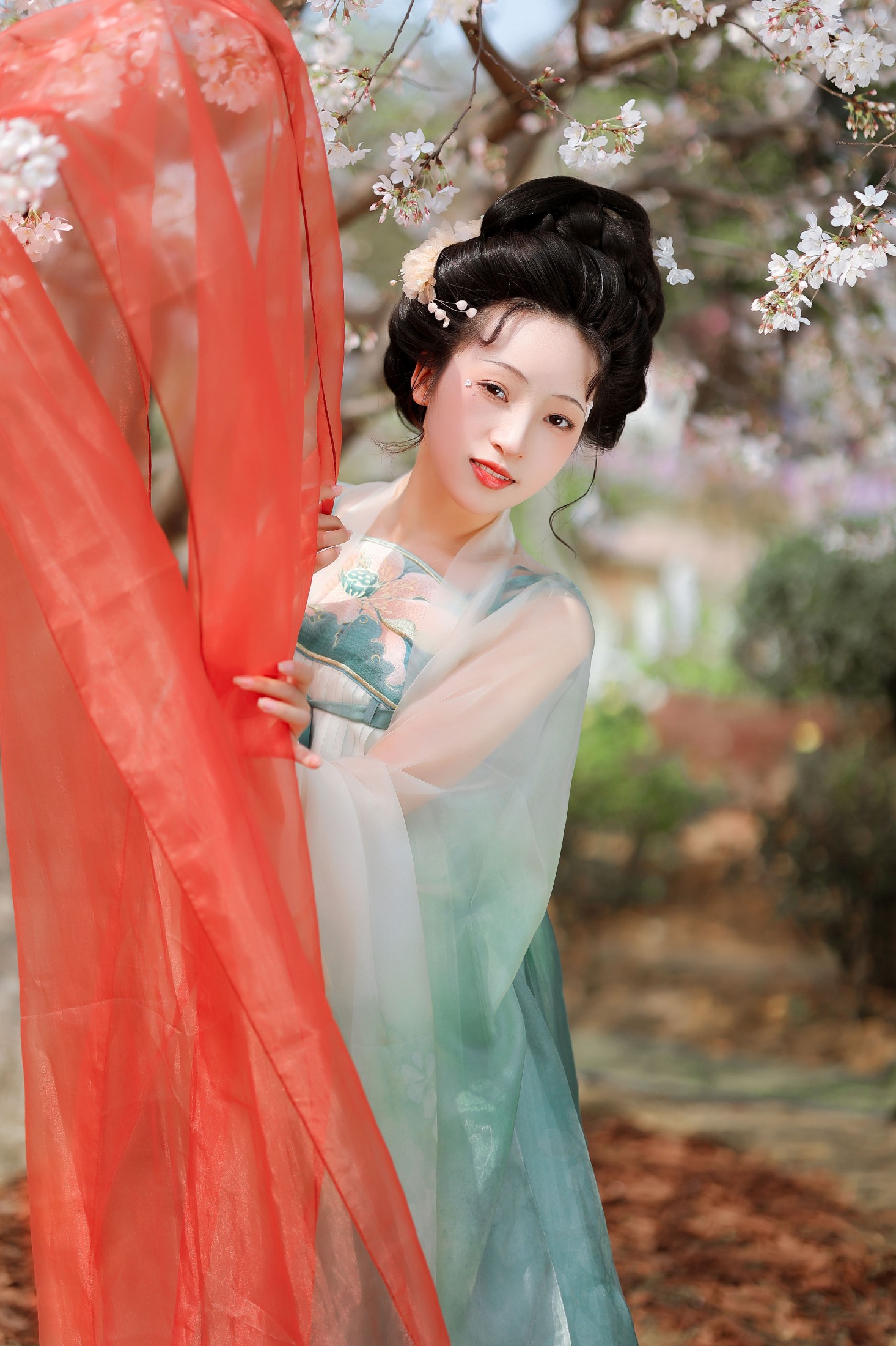 君尹兰 – 《春日宴》[25P]