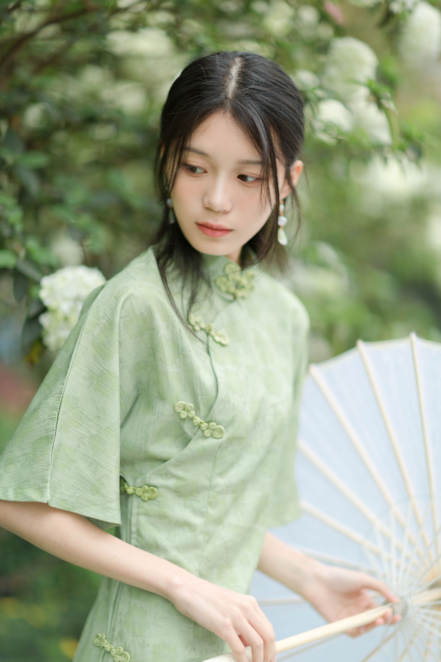 雨洁 – 《人间四月》[27P]
