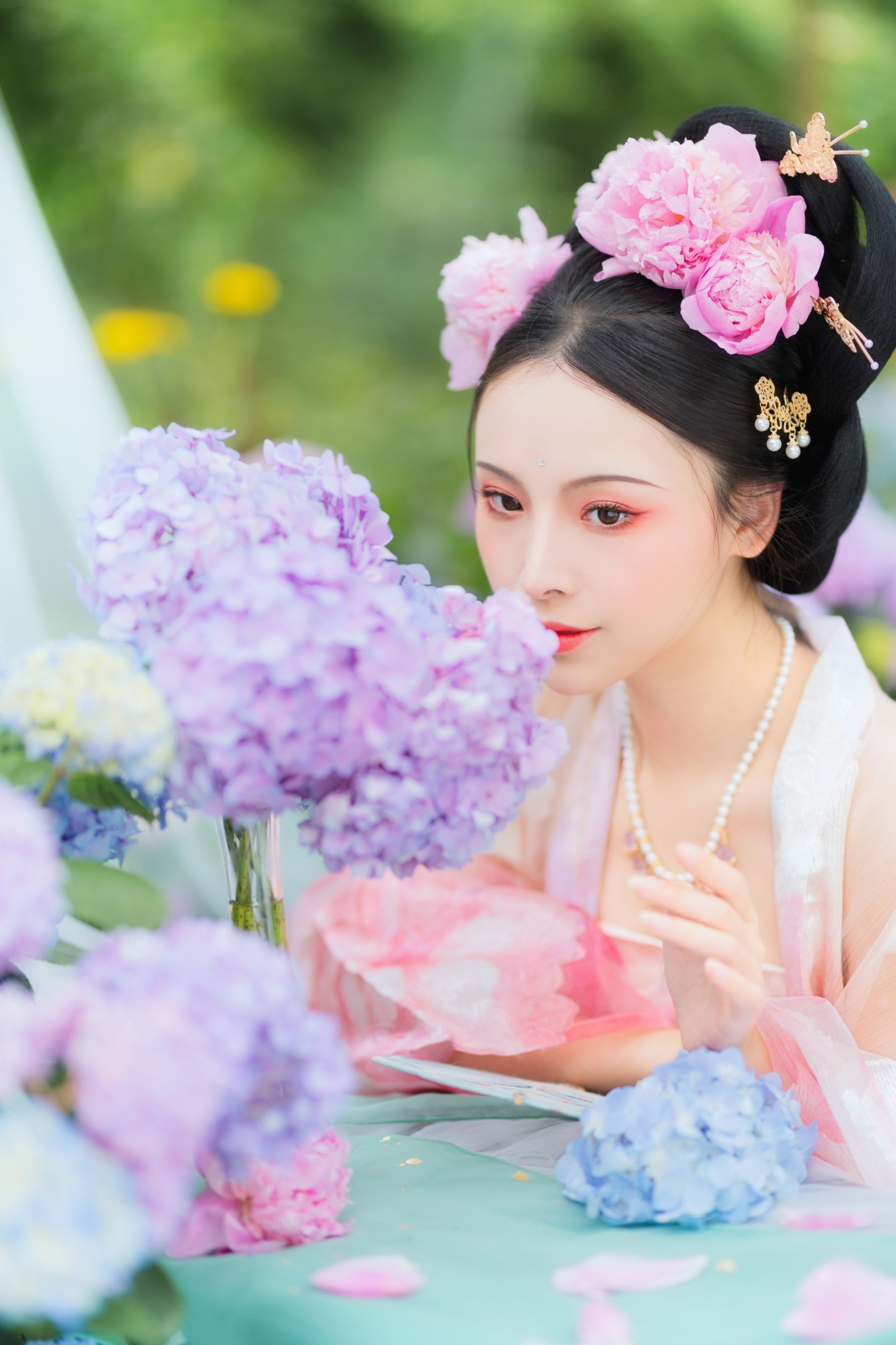 一小枝枝枝枝 – 《花间美人》[24P]
