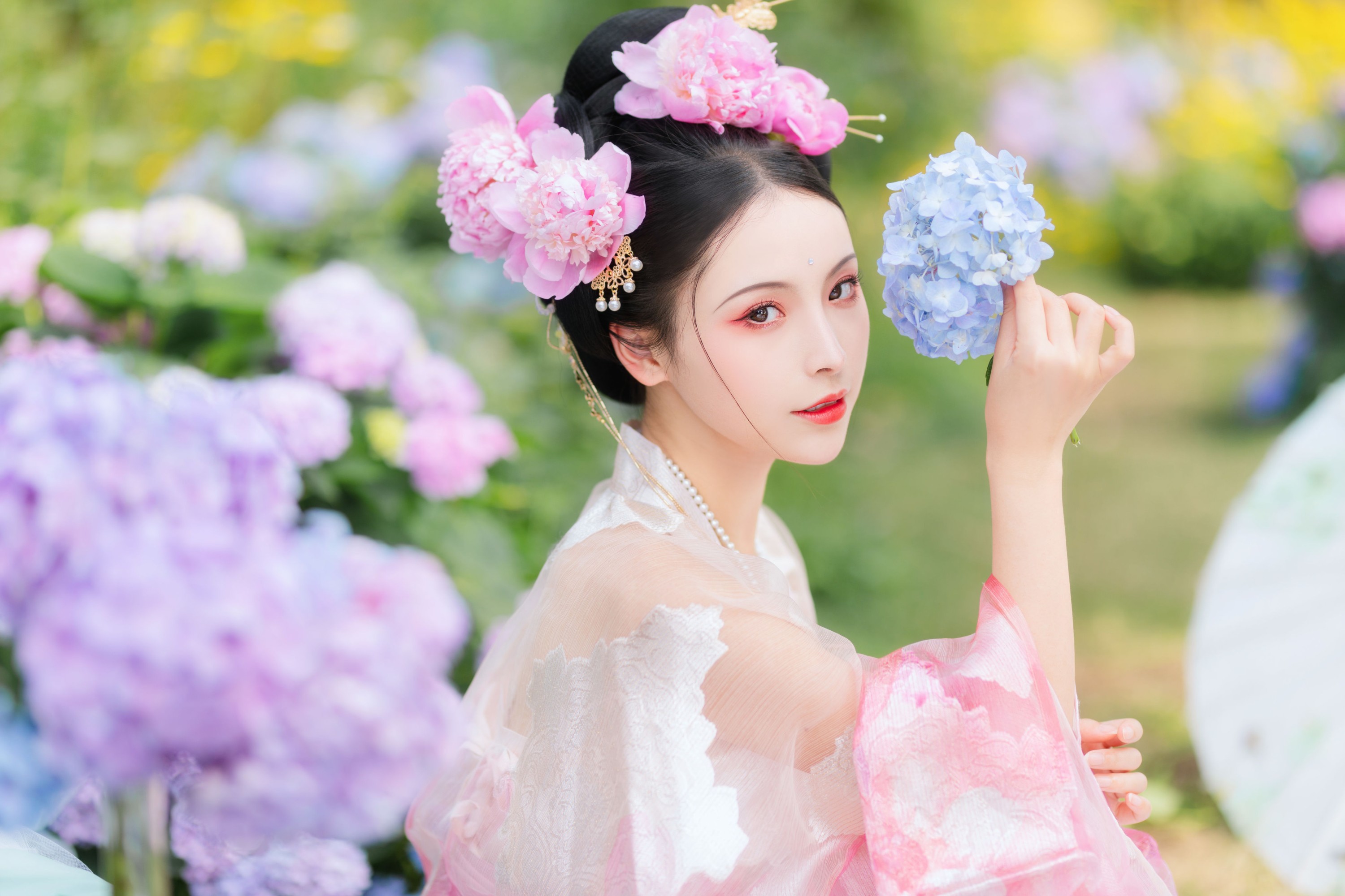 一小枝枝枝枝 – 《花间美人》[24P]