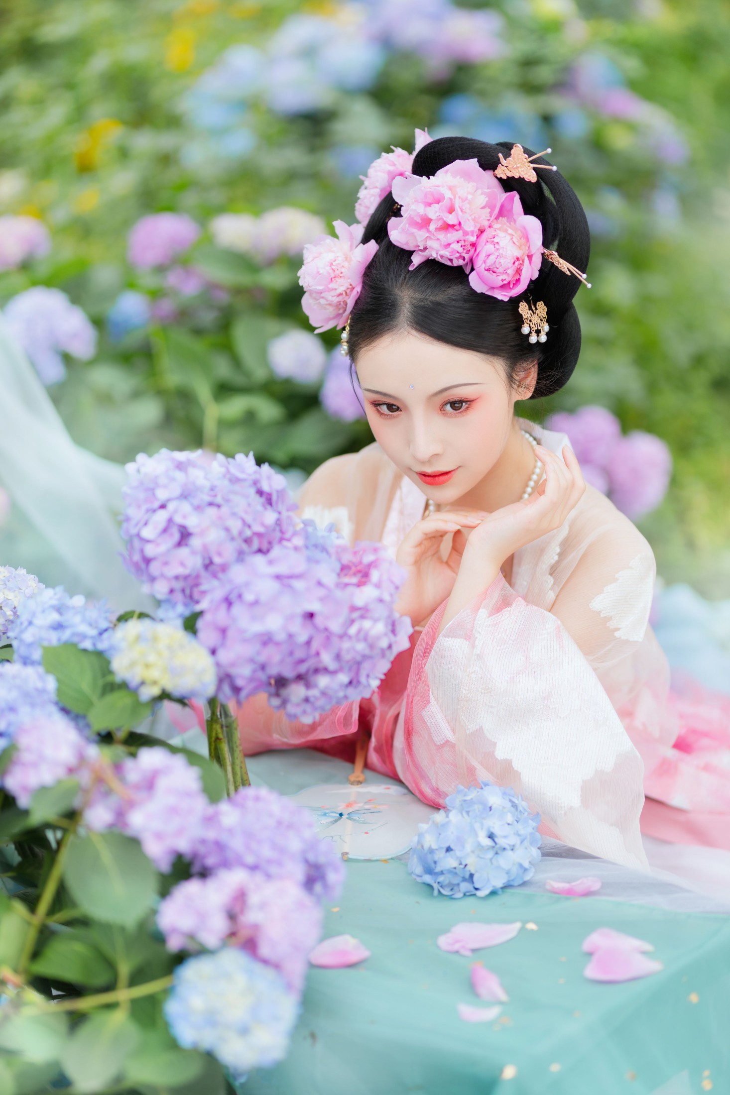 一小枝枝枝枝 – 《花间美人》[24P]