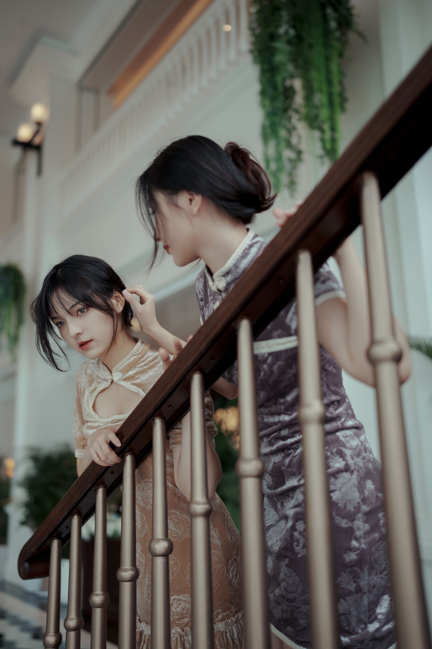 冯玉憬 – 《旗袍姐妹花》[23P]