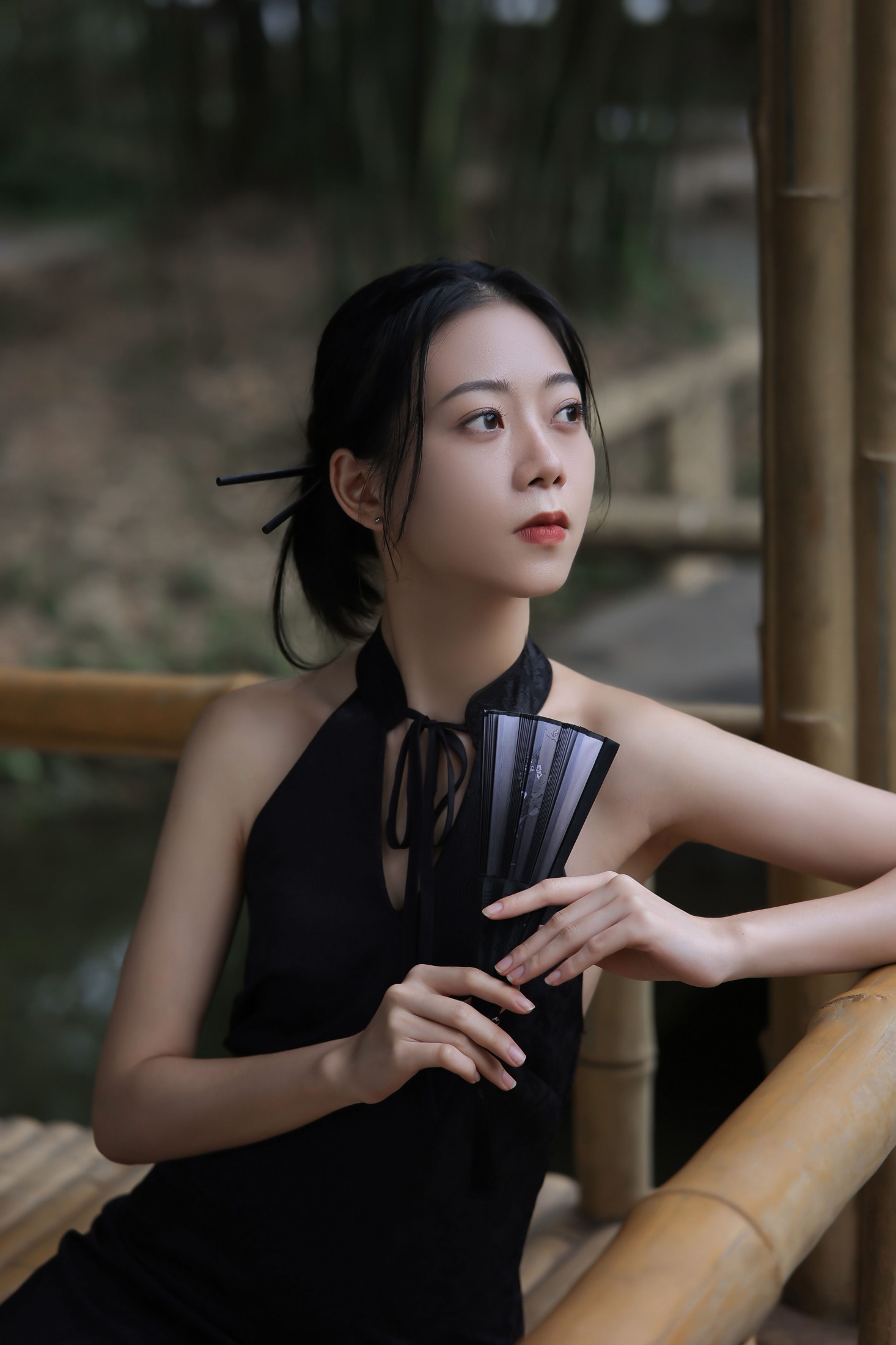 睿君 – 《雨细如愁，欲说还休》[21P]