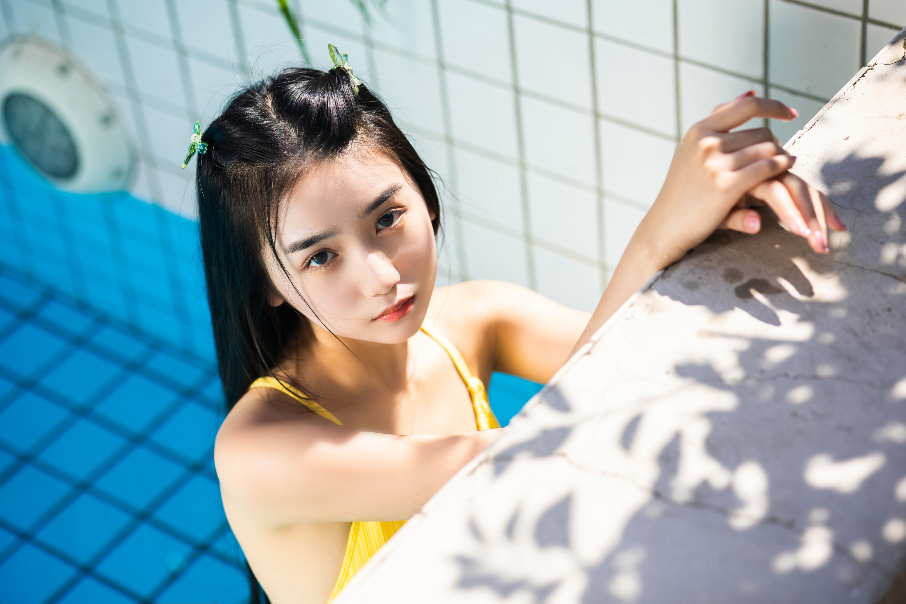 四月羊大冒险 – 《夏日泳池》[49P]