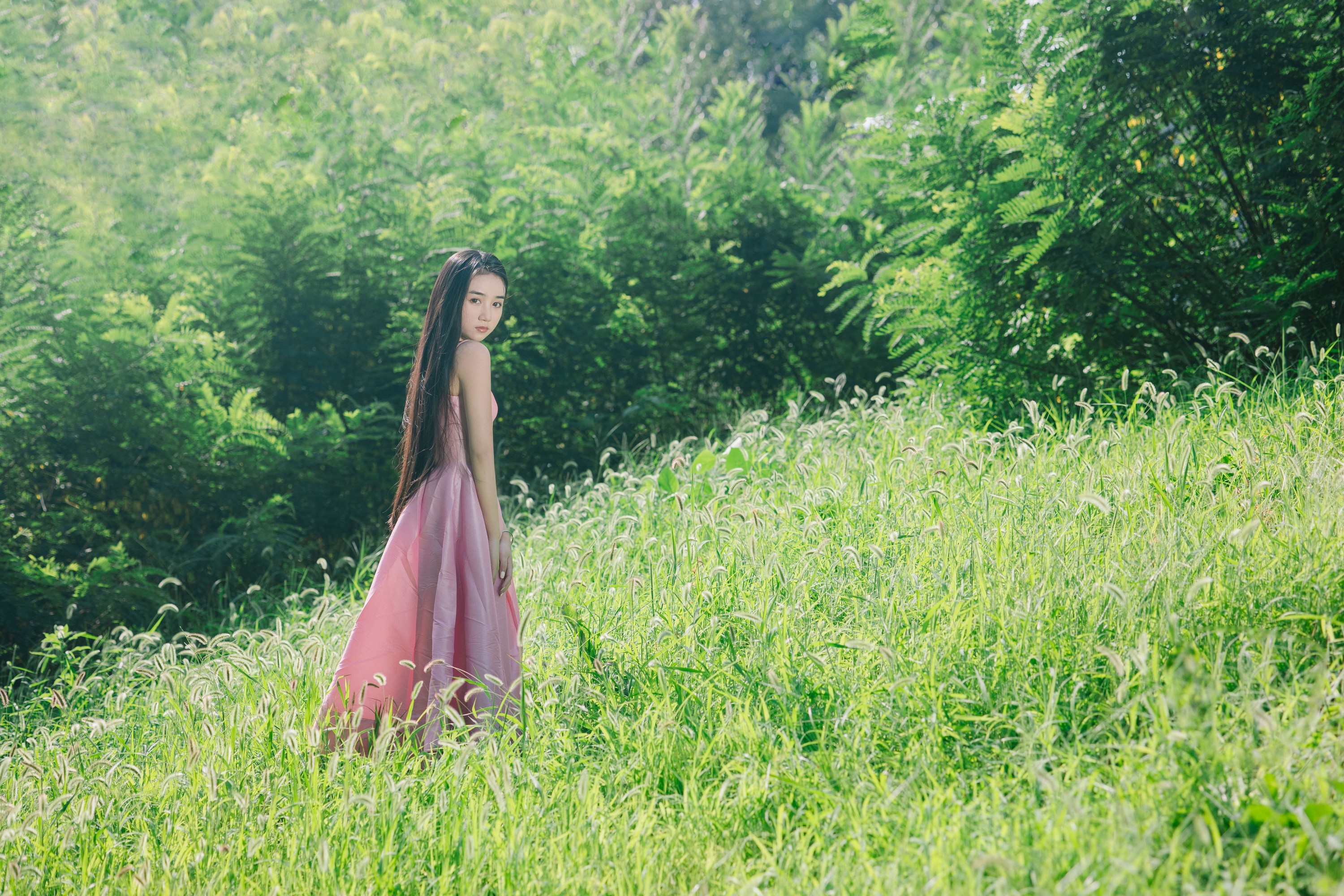 四月羊大冒险 – 《绿草地少女写真》[37P]