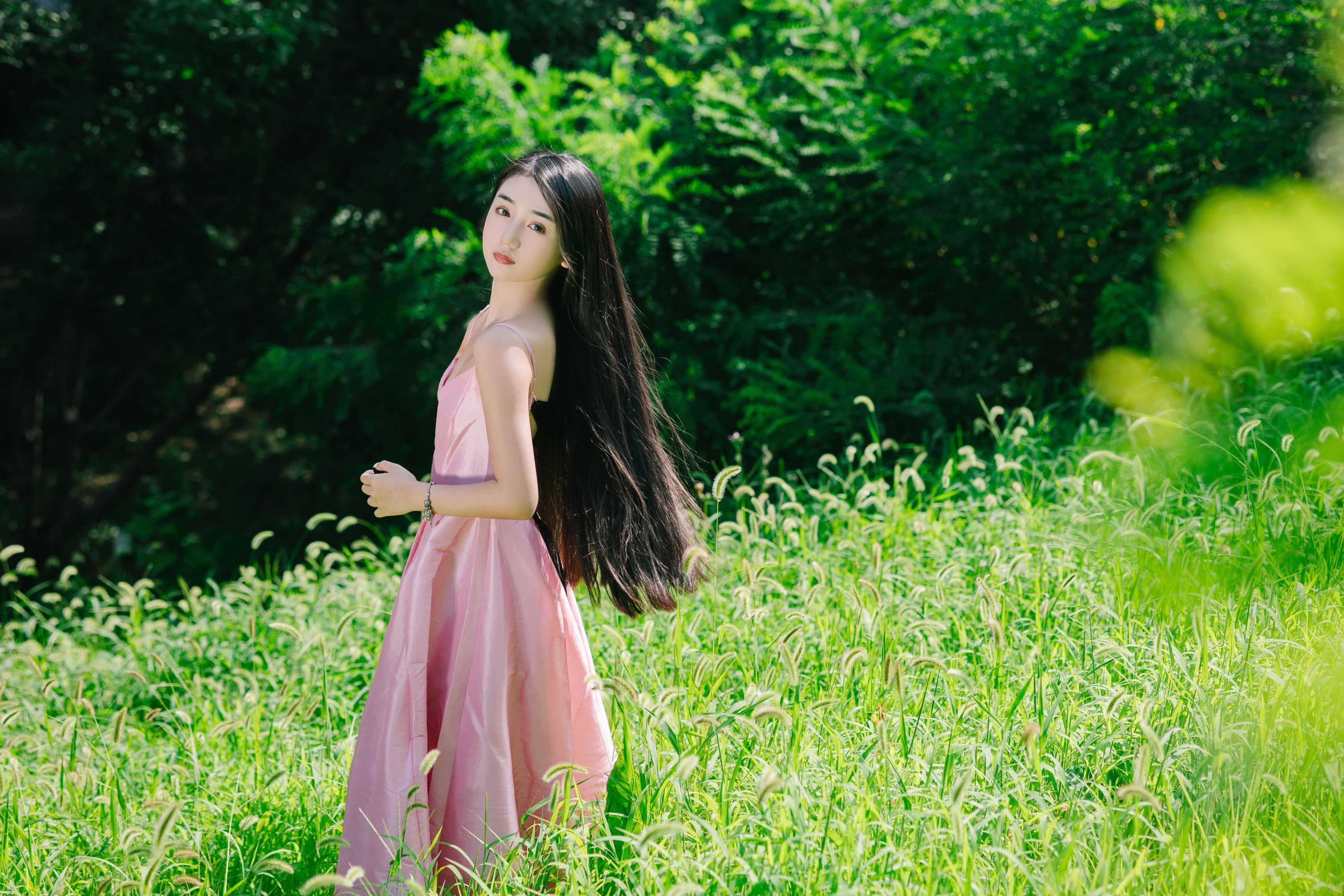 四月羊大冒险 – 《绿草地少女写真》[37P]