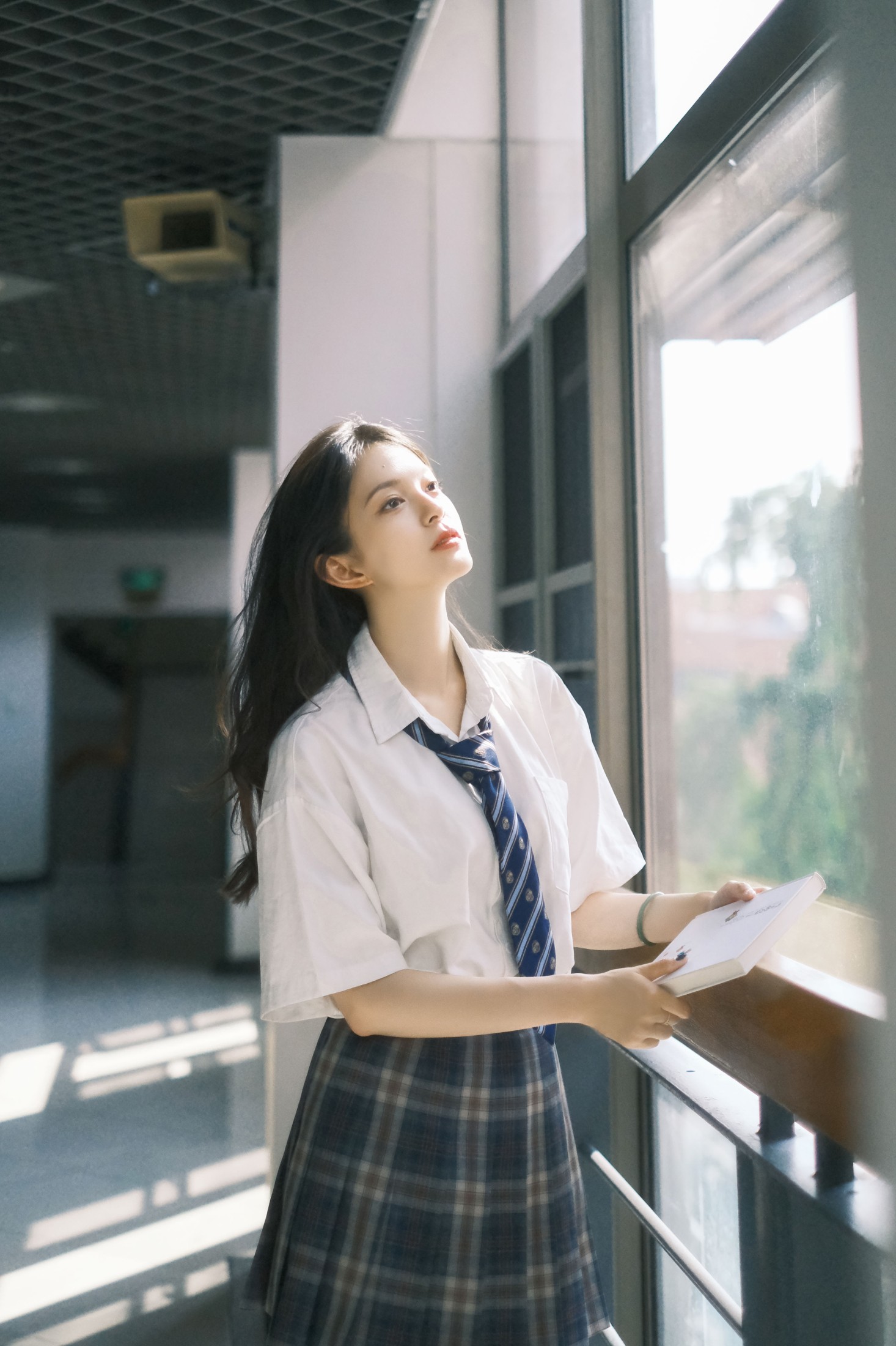 千千 – 《普通夏日》[29P]