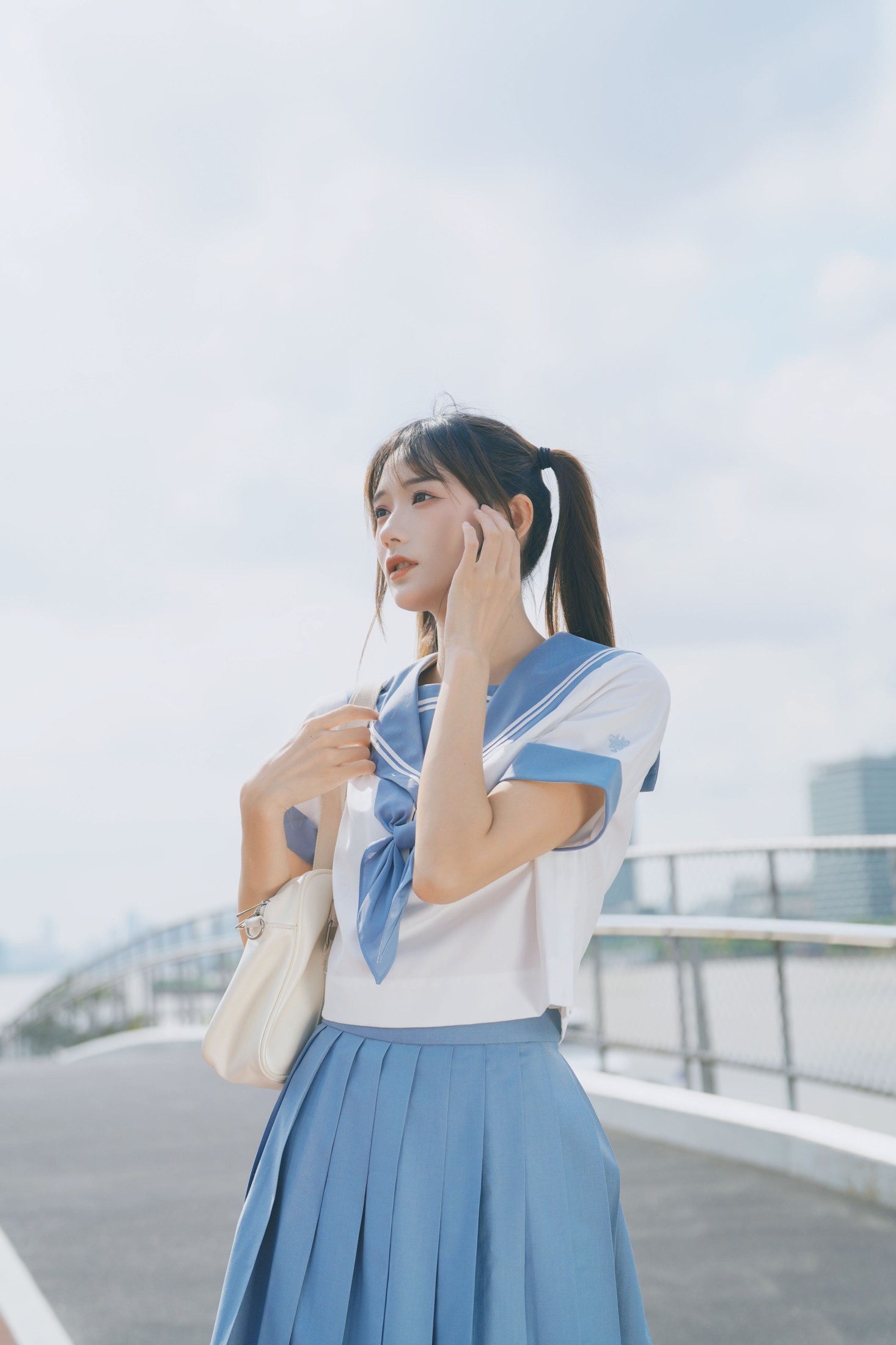 贰加六 兔子Zzz不吃胡萝卜 – 《放学回家》[28P]
