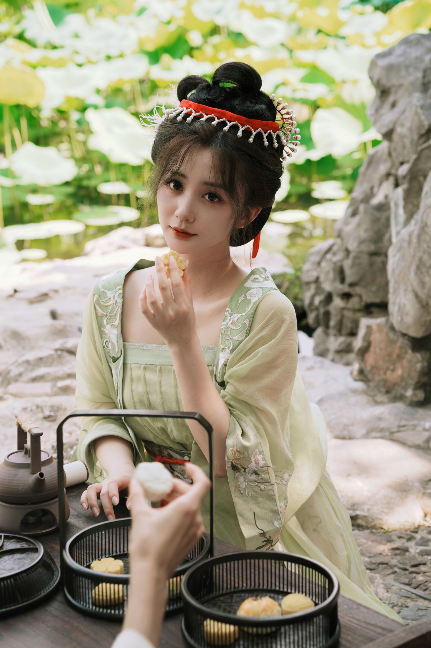 Conkon控控 暴走柚子 兔子Zzz不吃胡萝卜 贰加六 – 《游园惊梦》[27P]
