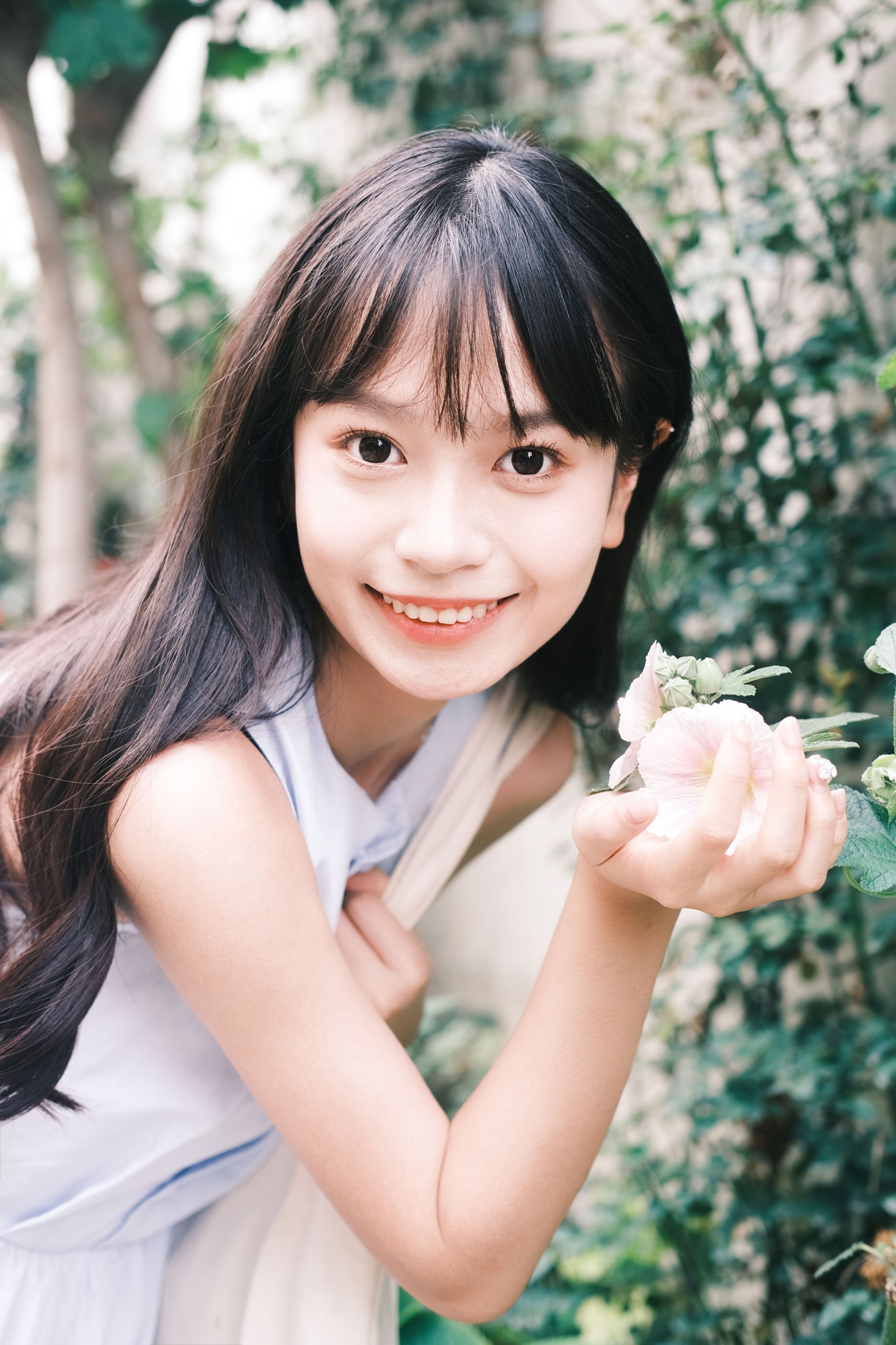 鄢韵琳 – 《站前花街》[33P]