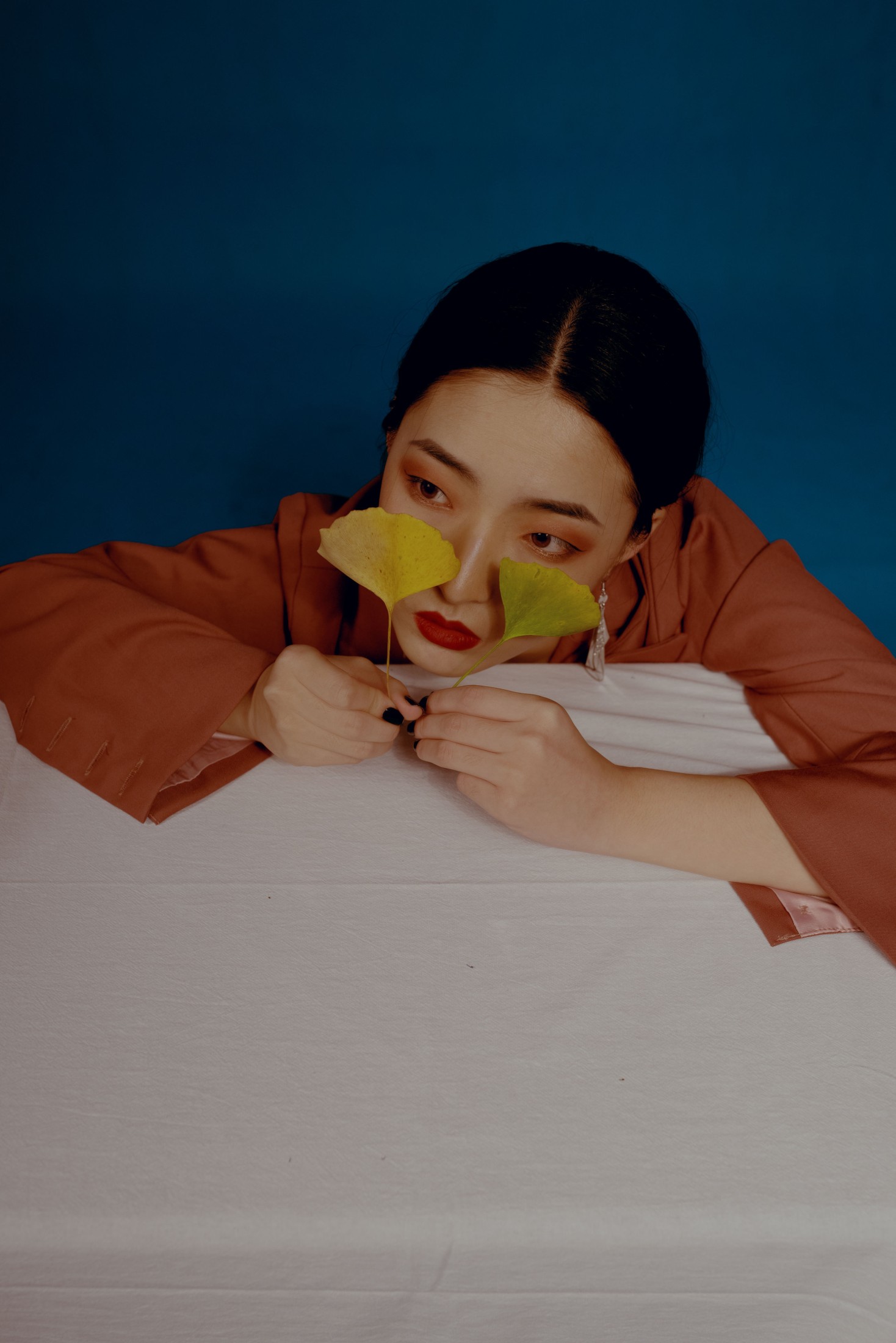 吴京京 – 《有色眼镜》[22P]