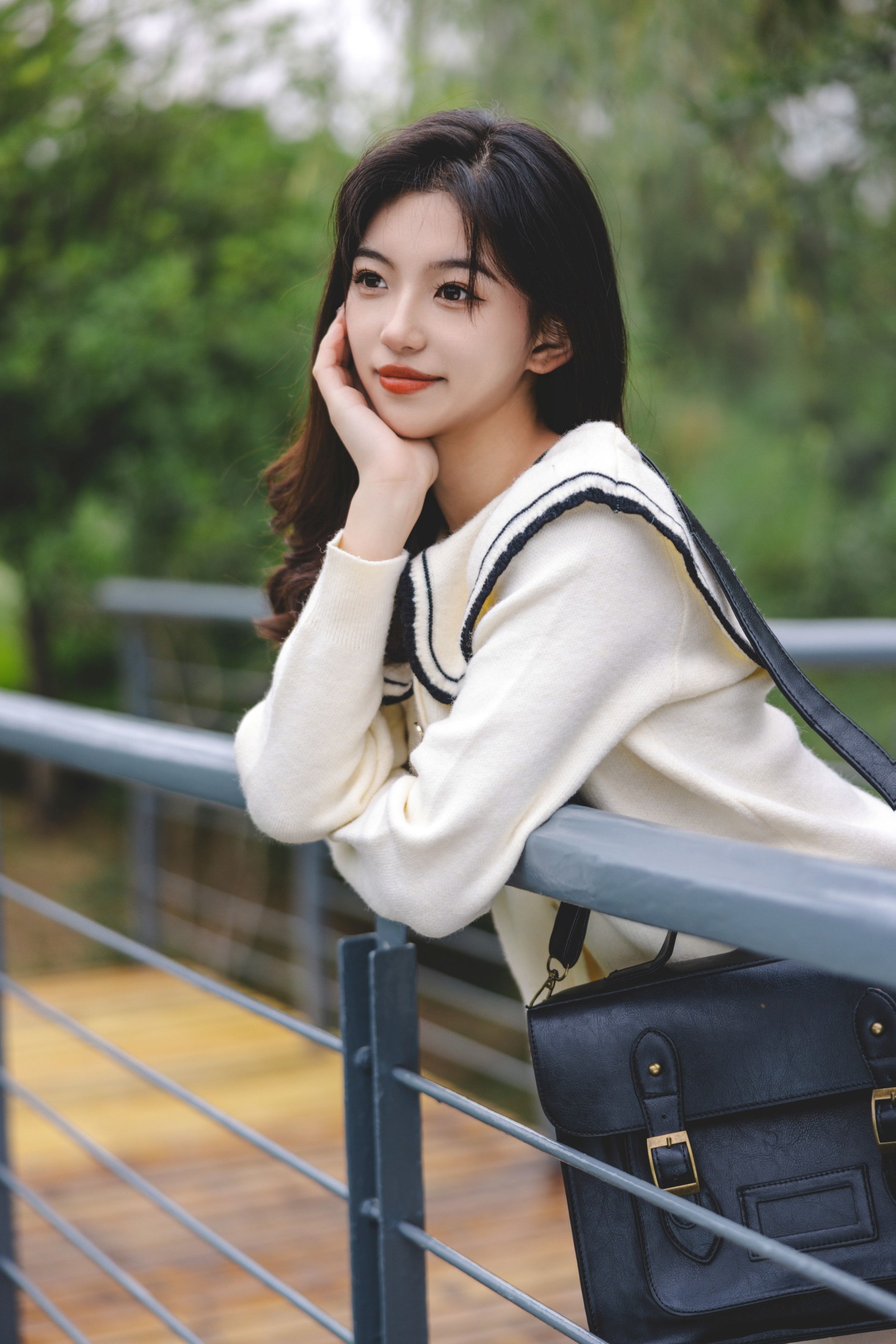赤木晴子 – 《青春靓丽的少女》[28P]