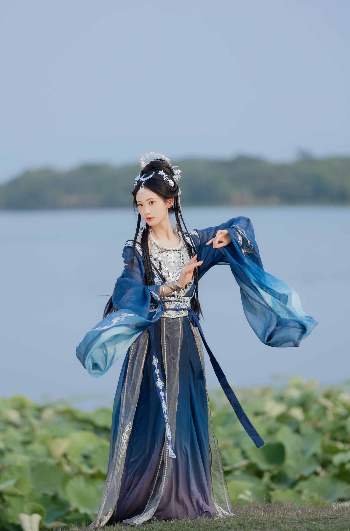 嘉月月月 – 《苗疆圣女》[21P]