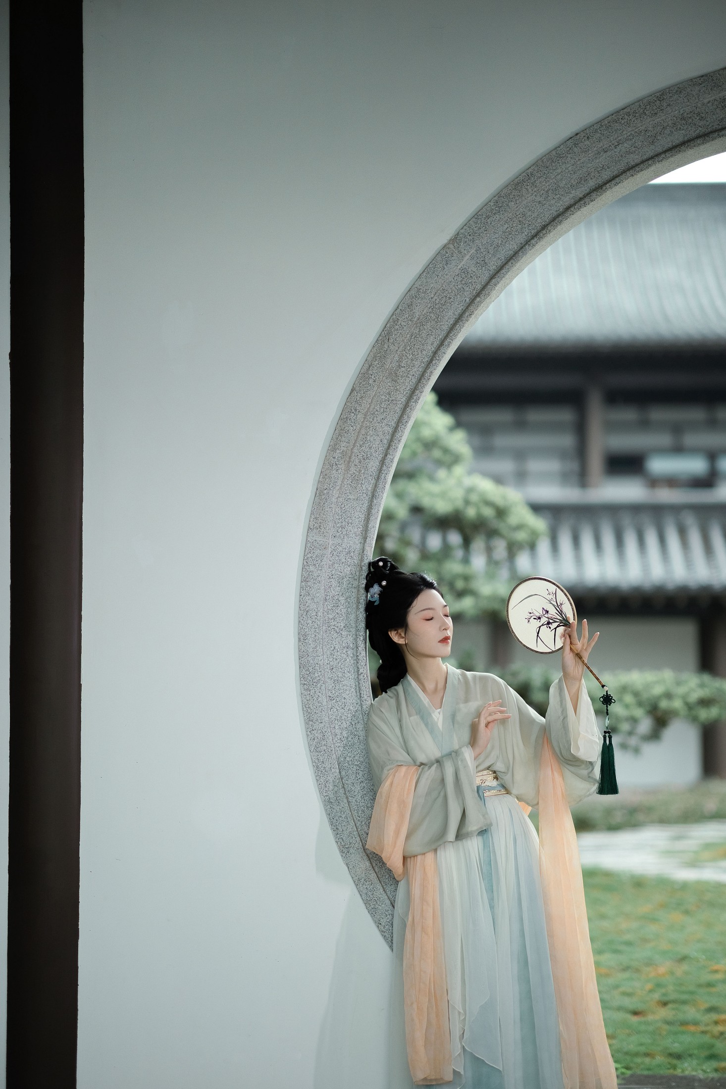 芙蕖尚盈 – 《雨打芭蕉》[26P]