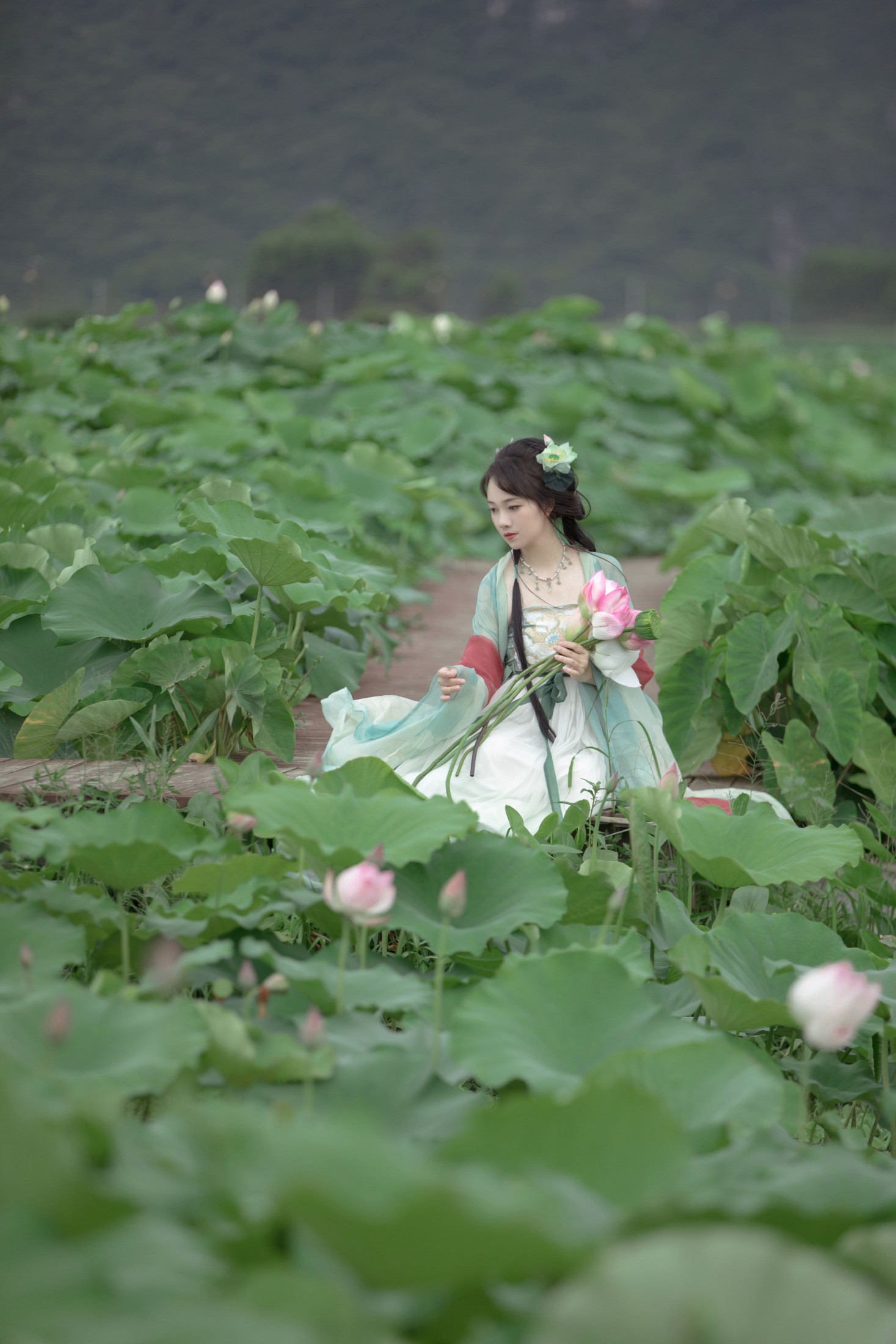 秋哒哒-- – 《慕娉婷》[30P]