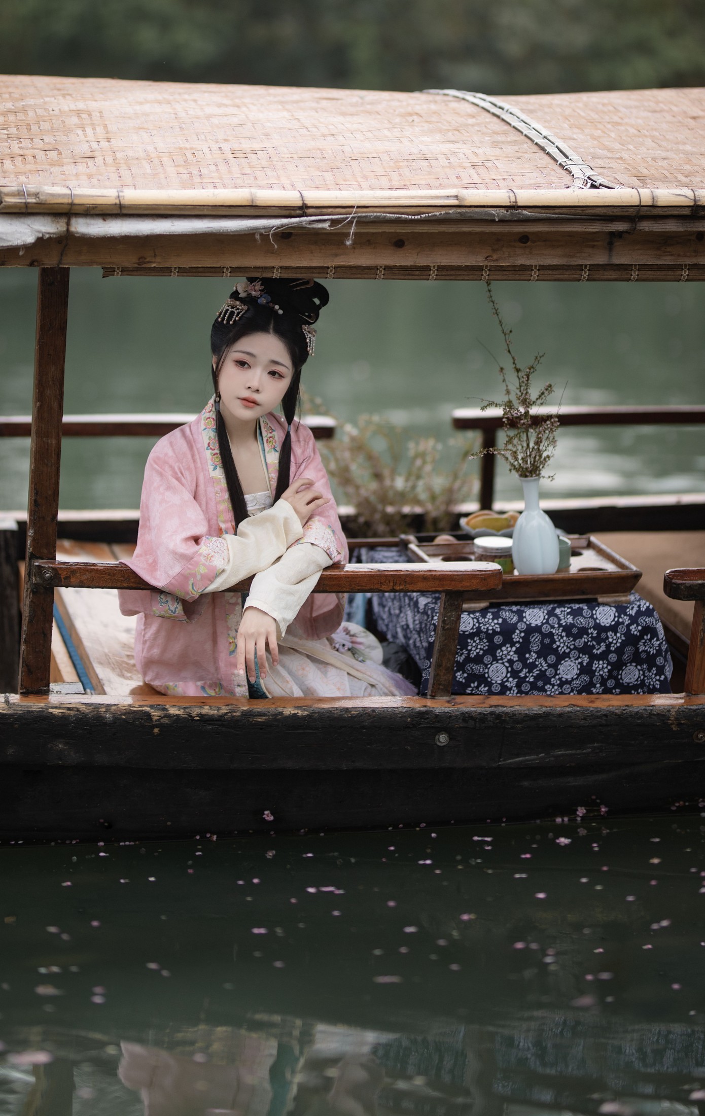 云云的黑眼圈儿 – 《江南好》[21P]