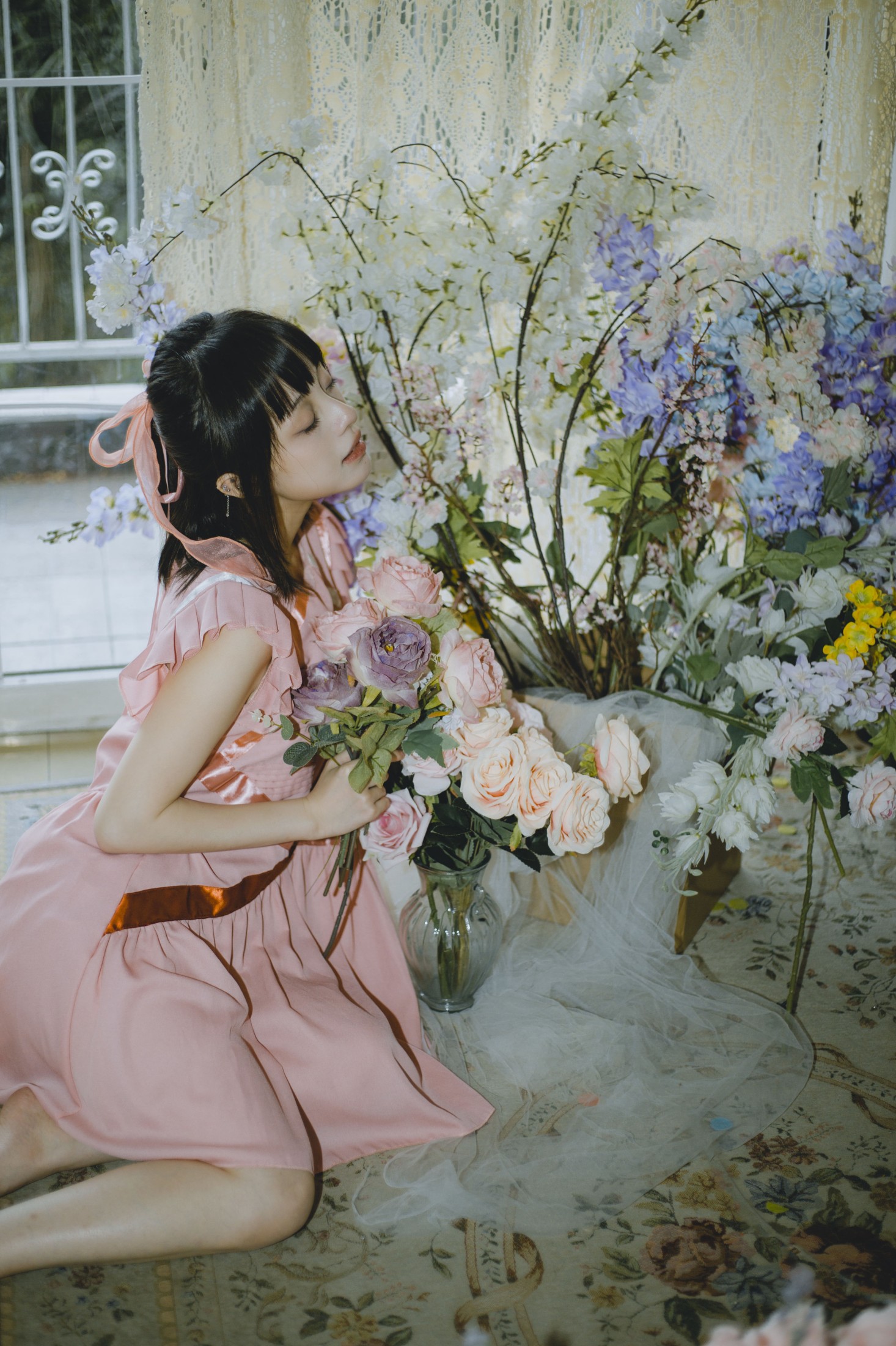 盐粒儿SaltEr – 《粉色的礼物》[24P]