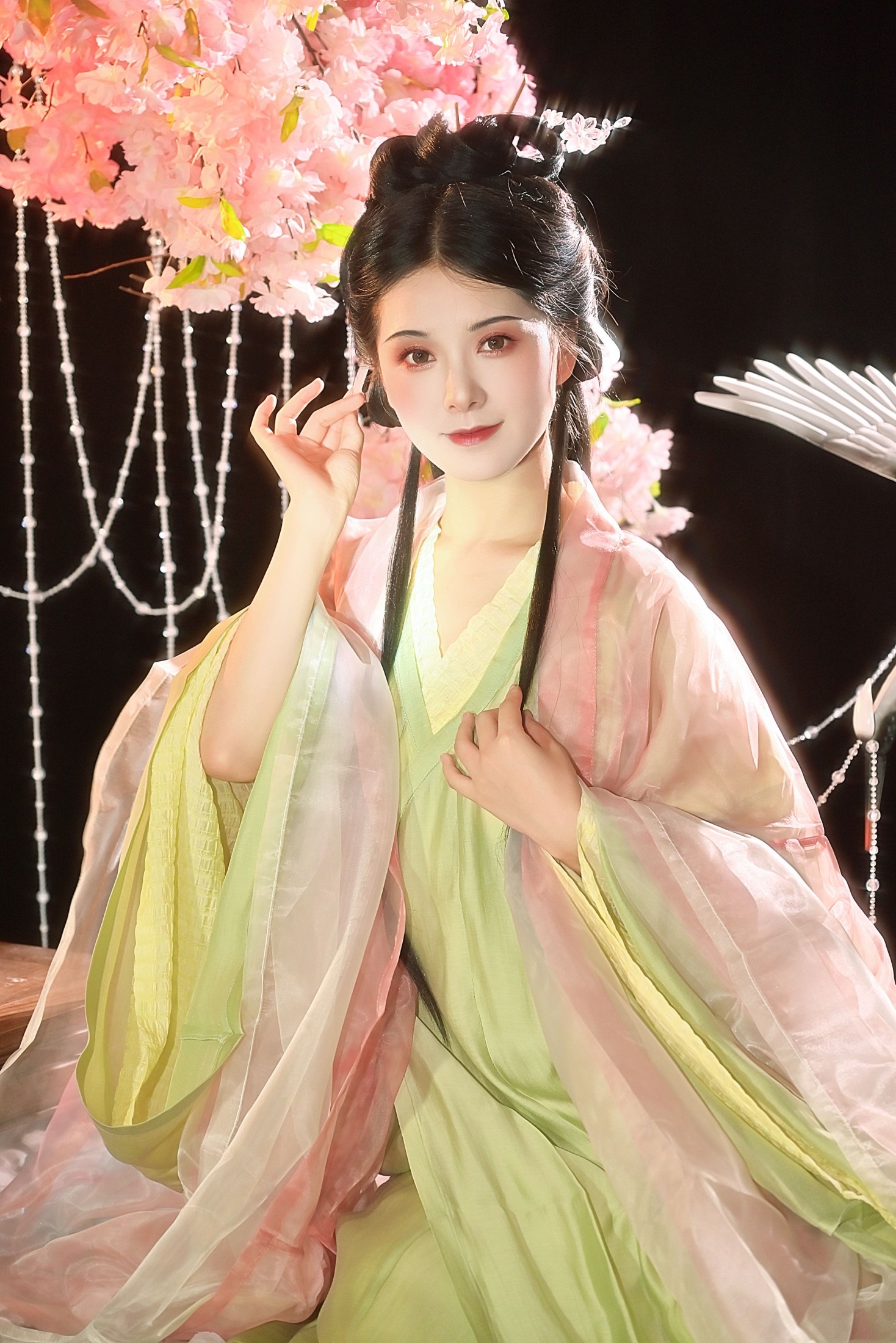 伊伊不想长胖胖 – 《桃花树下》[23P]