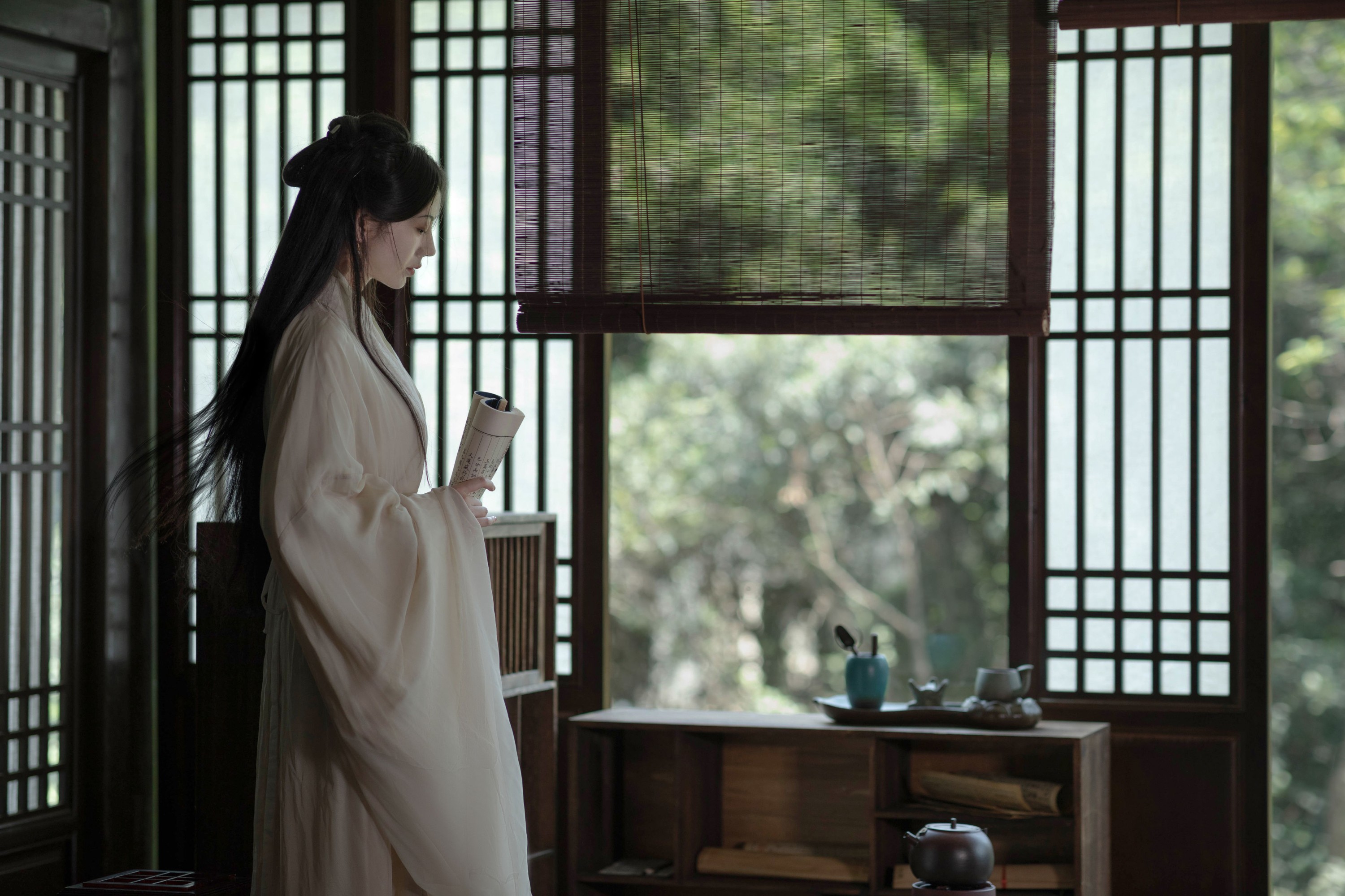 颜如玉 – 《一日闲》[22P]