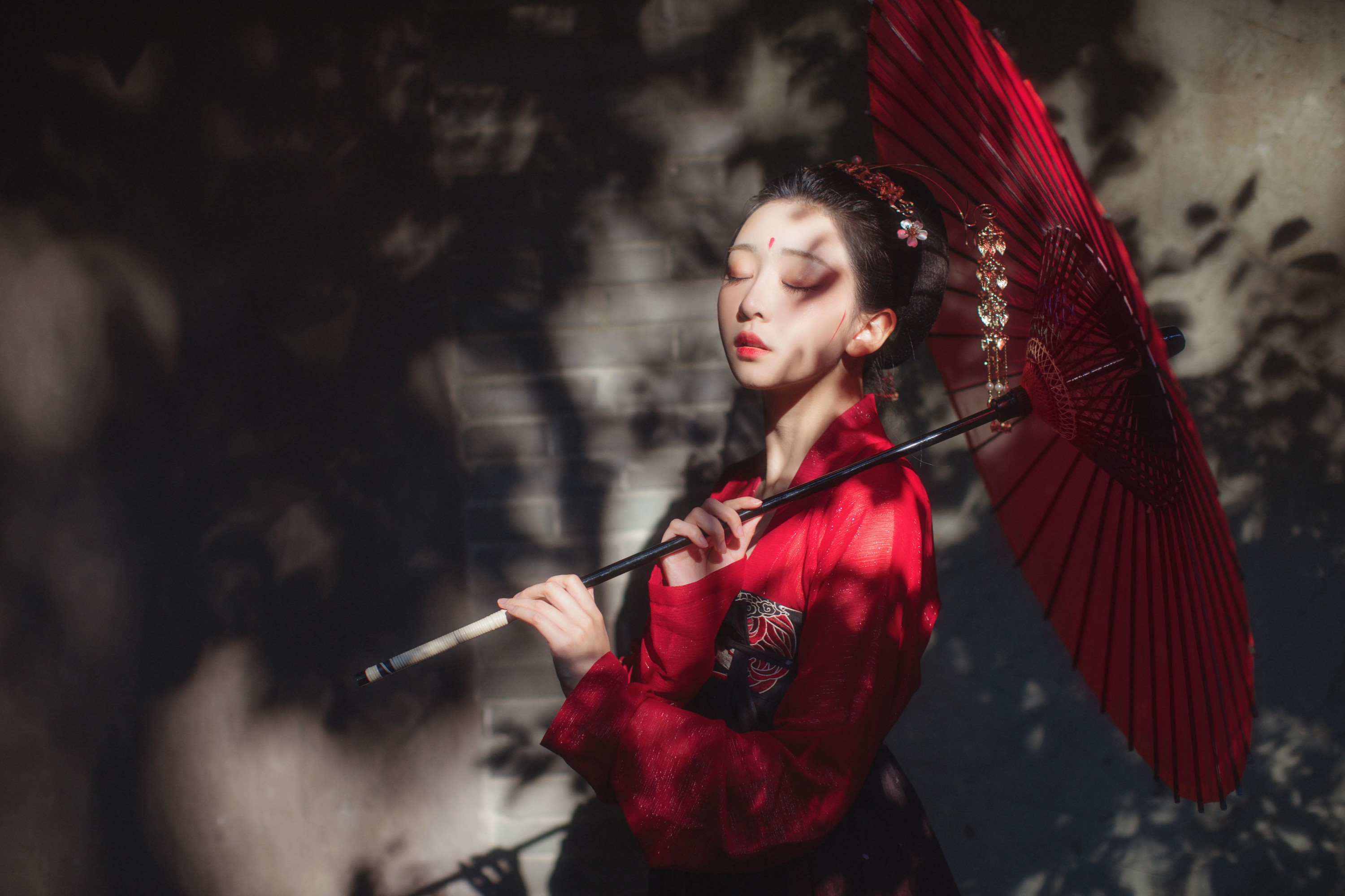 陈错 – 《红豆》[26P]
