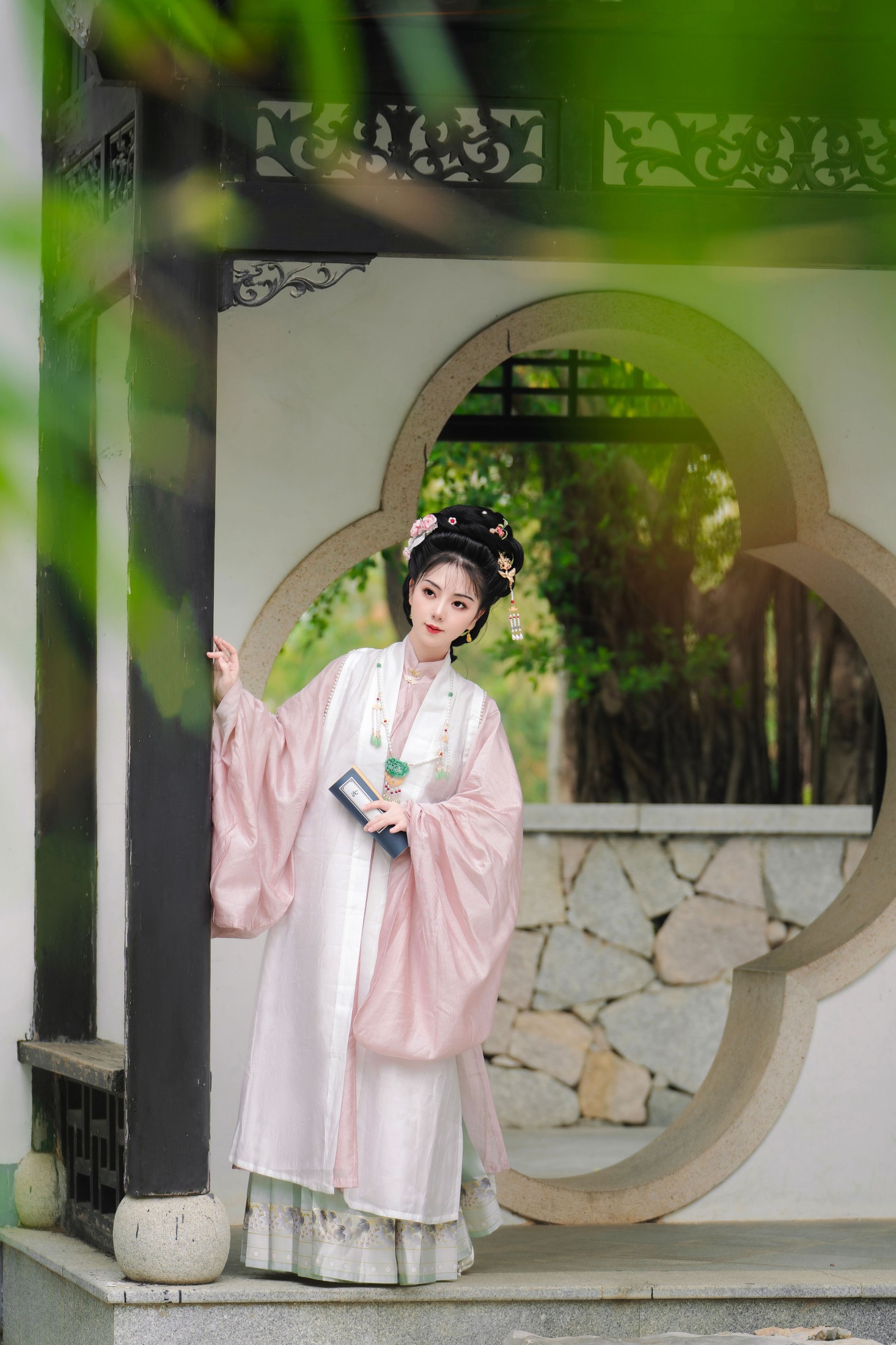 千雪呀 – 《薛宝钗》[30P]