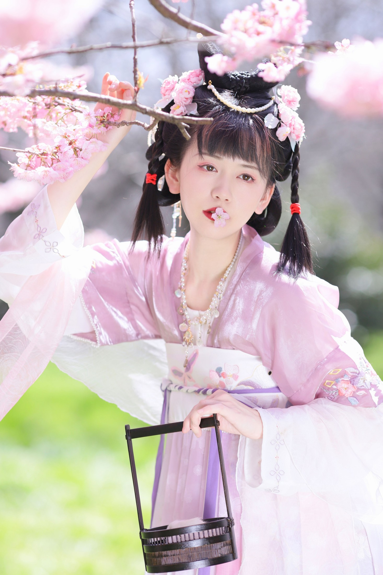 侧耳倾心听 – 《寻花》[36P]