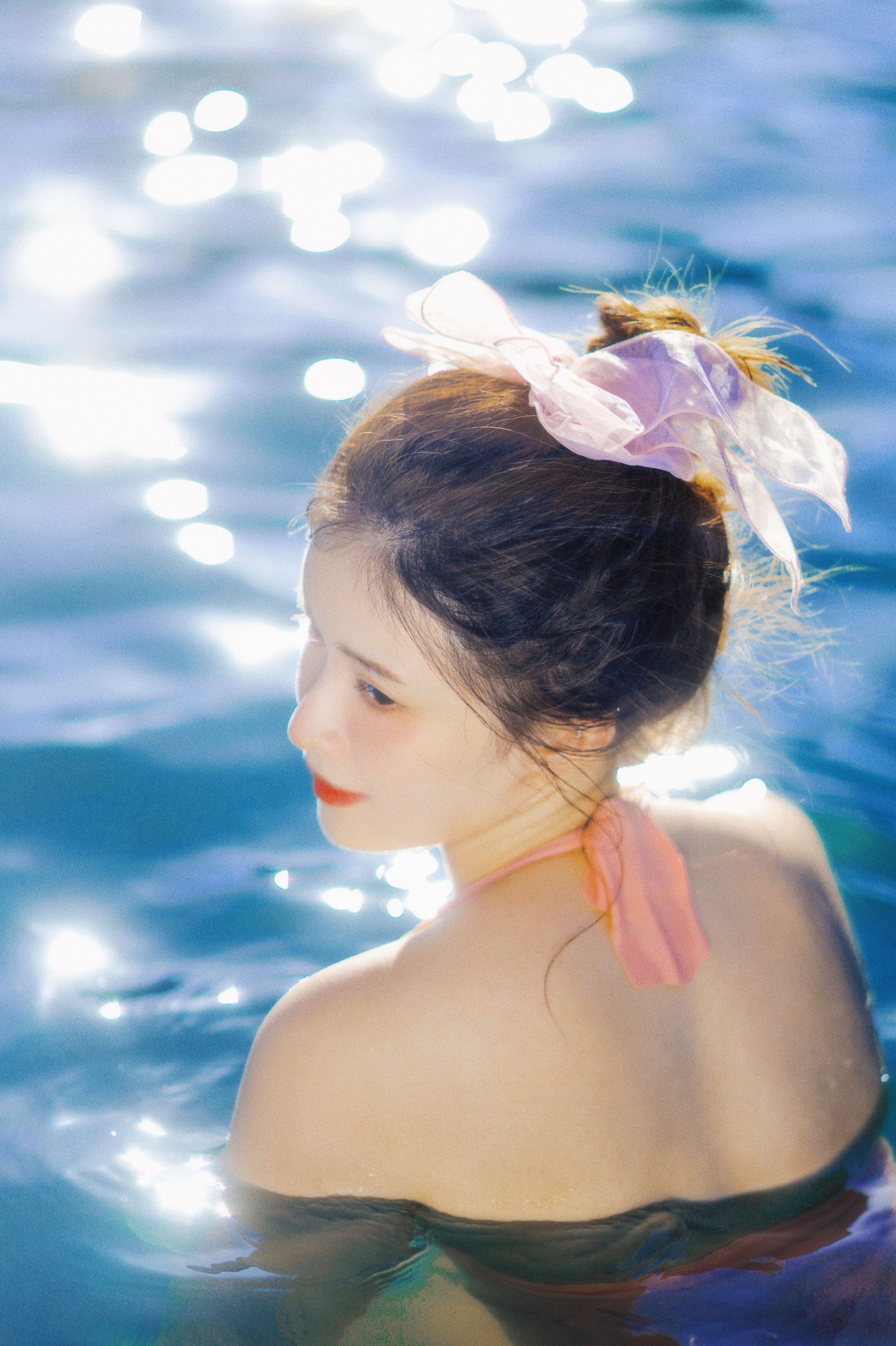 李瑞Rae – 《夏末的海边泳池》[36P]