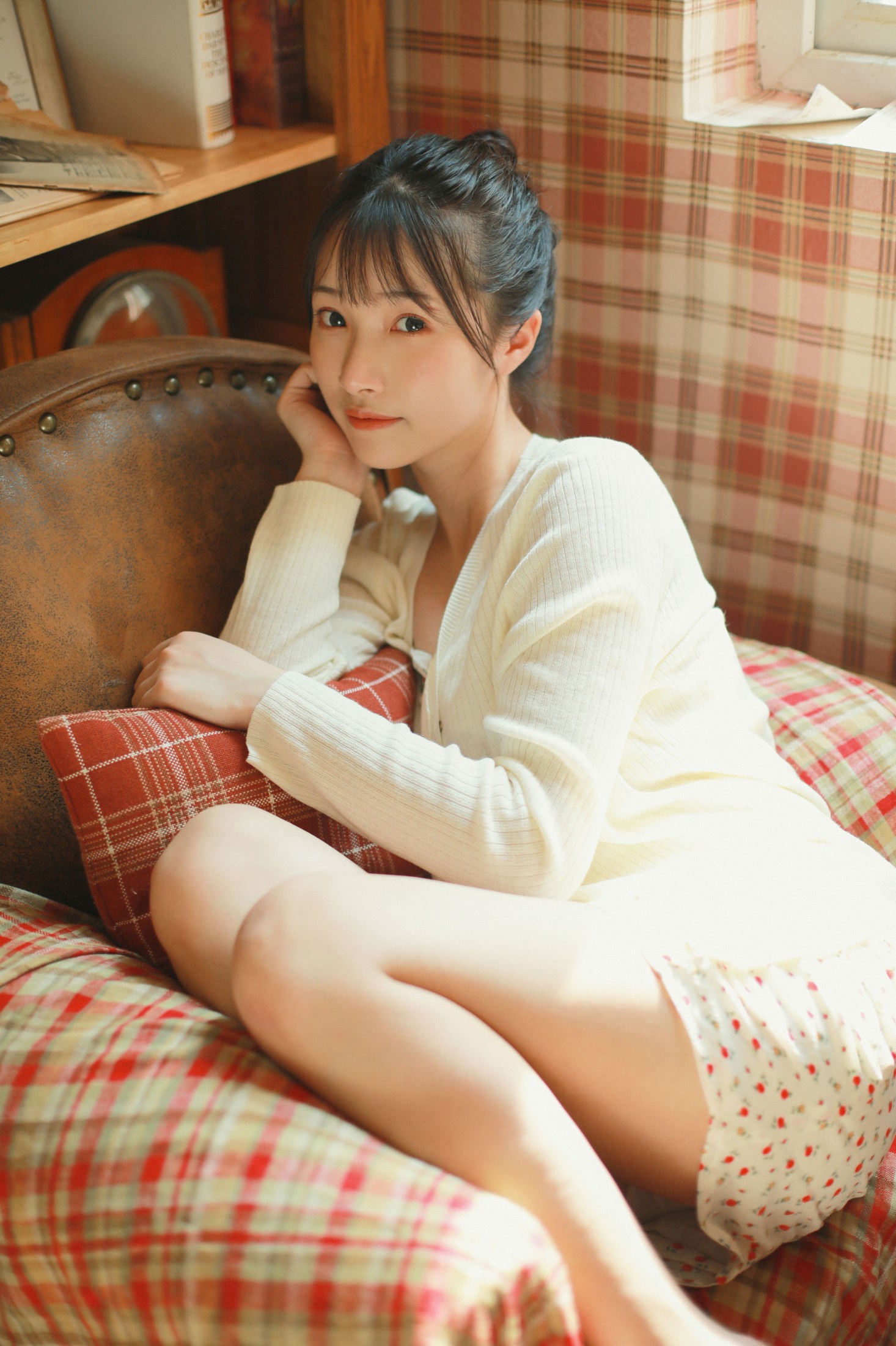 悦牙- – 《少女居家日常》[21P]