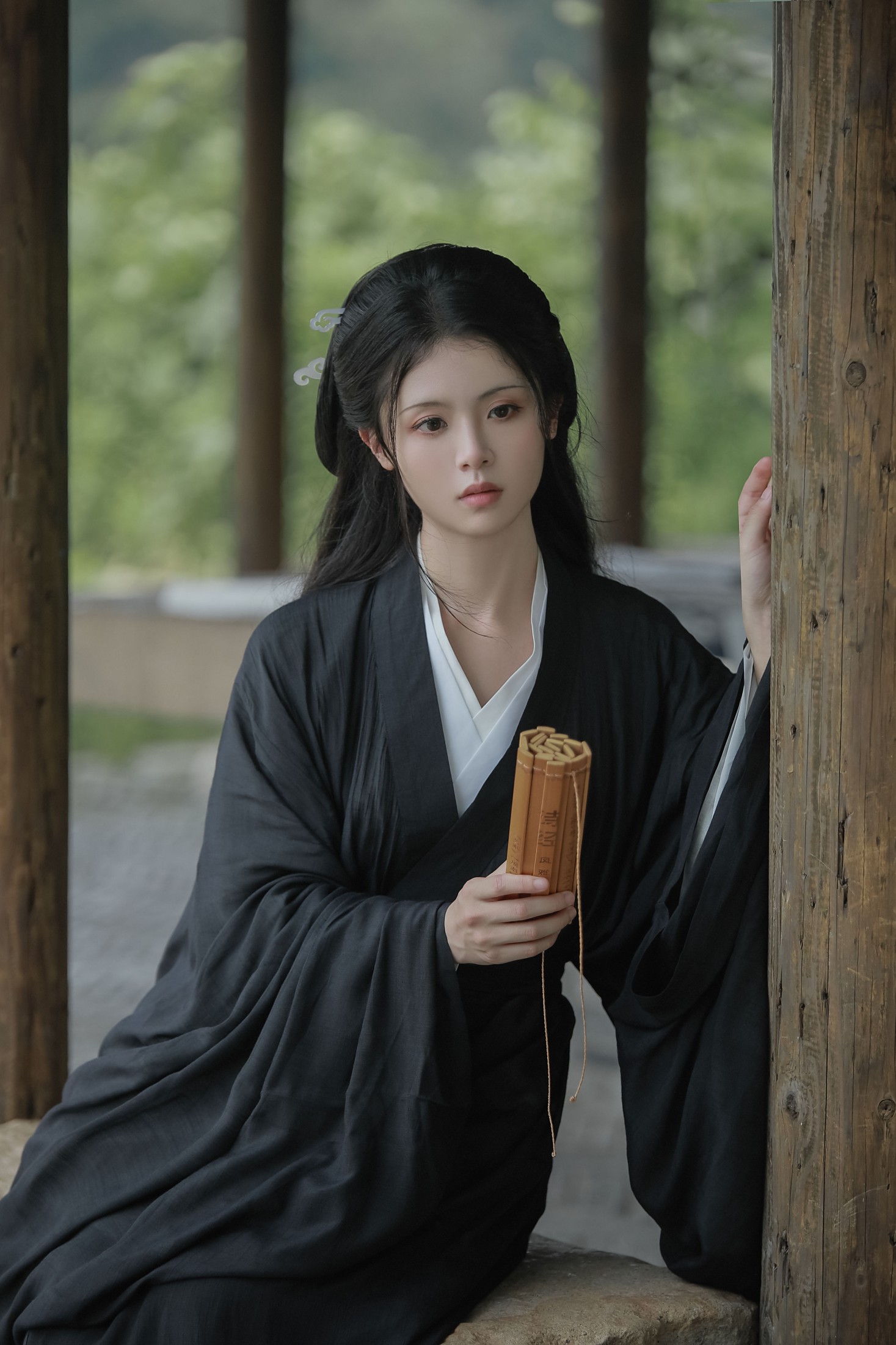 何香菇 – 《长相忆》[24P]