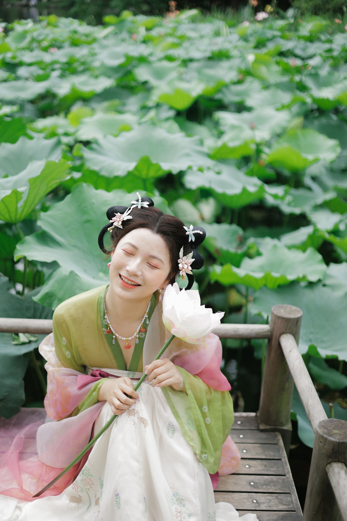 李悦 – 《好运莲莲》[32P]